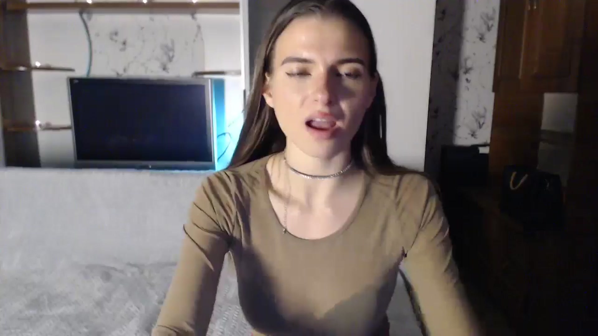Gallery image thumbnail from Univers's myfreecams stream on, 10/18/2024, 23:37 image 6 of 20