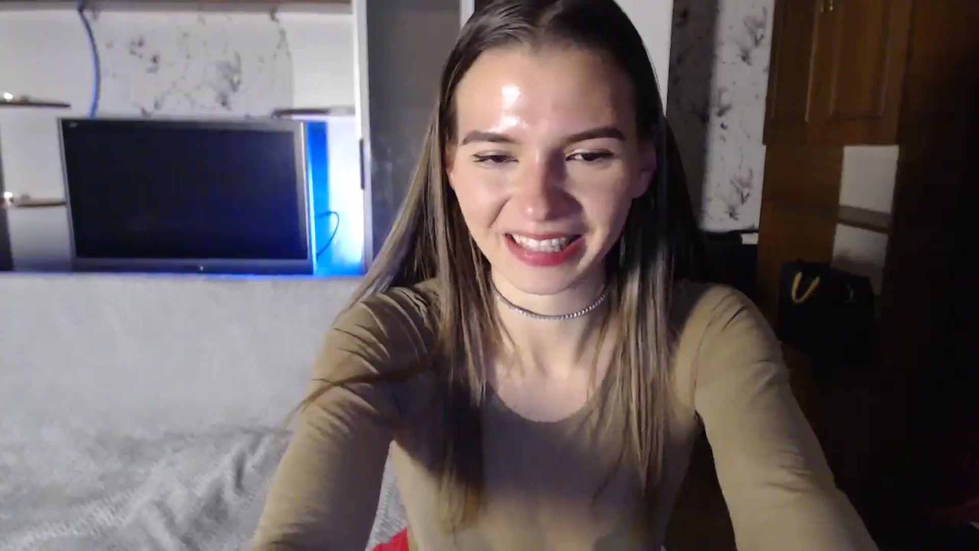Gallery image thumbnail from Univers's myfreecams stream on, 10/19/2024, 24:09 image 3 of 20