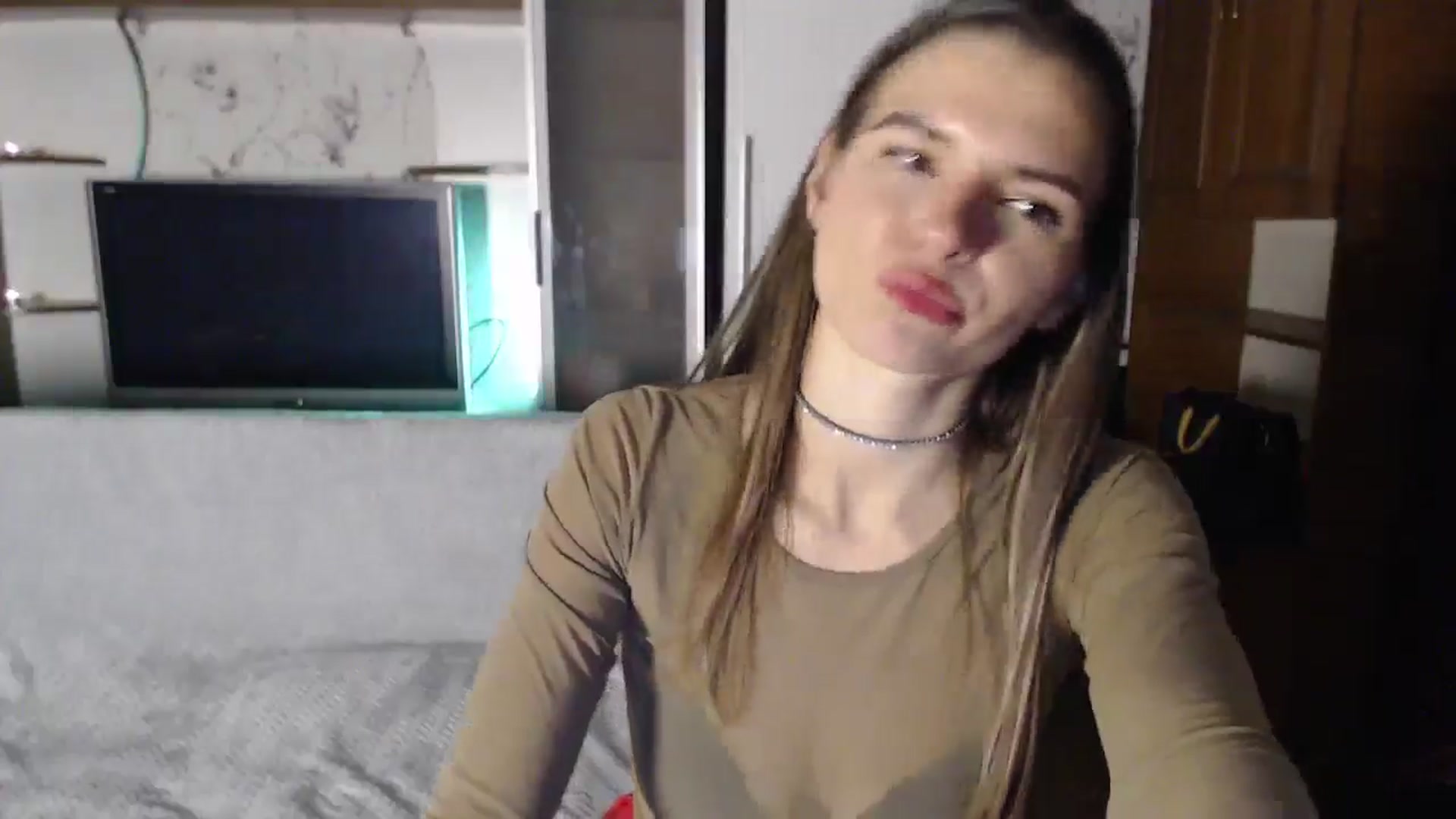 Gallery image thumbnail from Univers's myfreecams stream on, 10/19/2024, 24:09 image 15 of 20