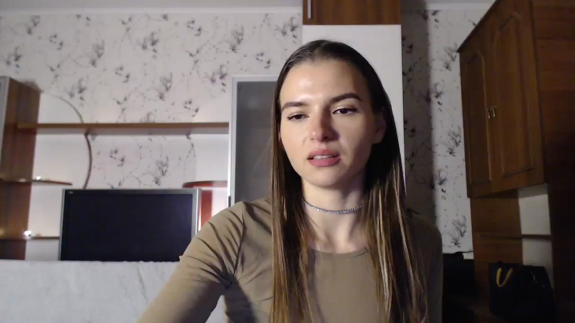 Gallery image thumbnail from Univers's myfreecams stream on, 10/19/2024, 02:17 image 15 of 20