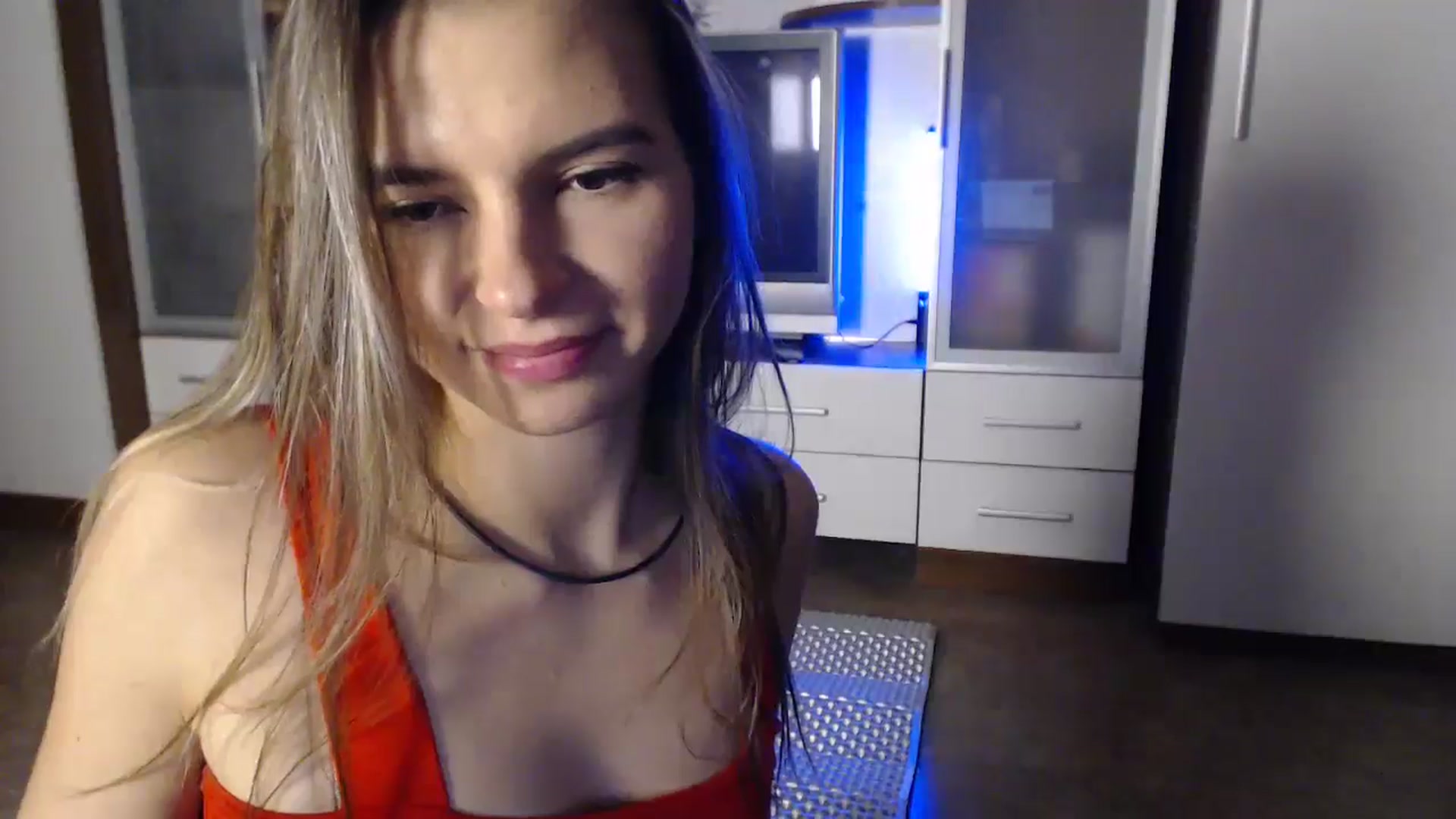 Gallery image thumbnail from Univers's myfreecams stream on, 10/19/2024, 23:15 image 4 of 20