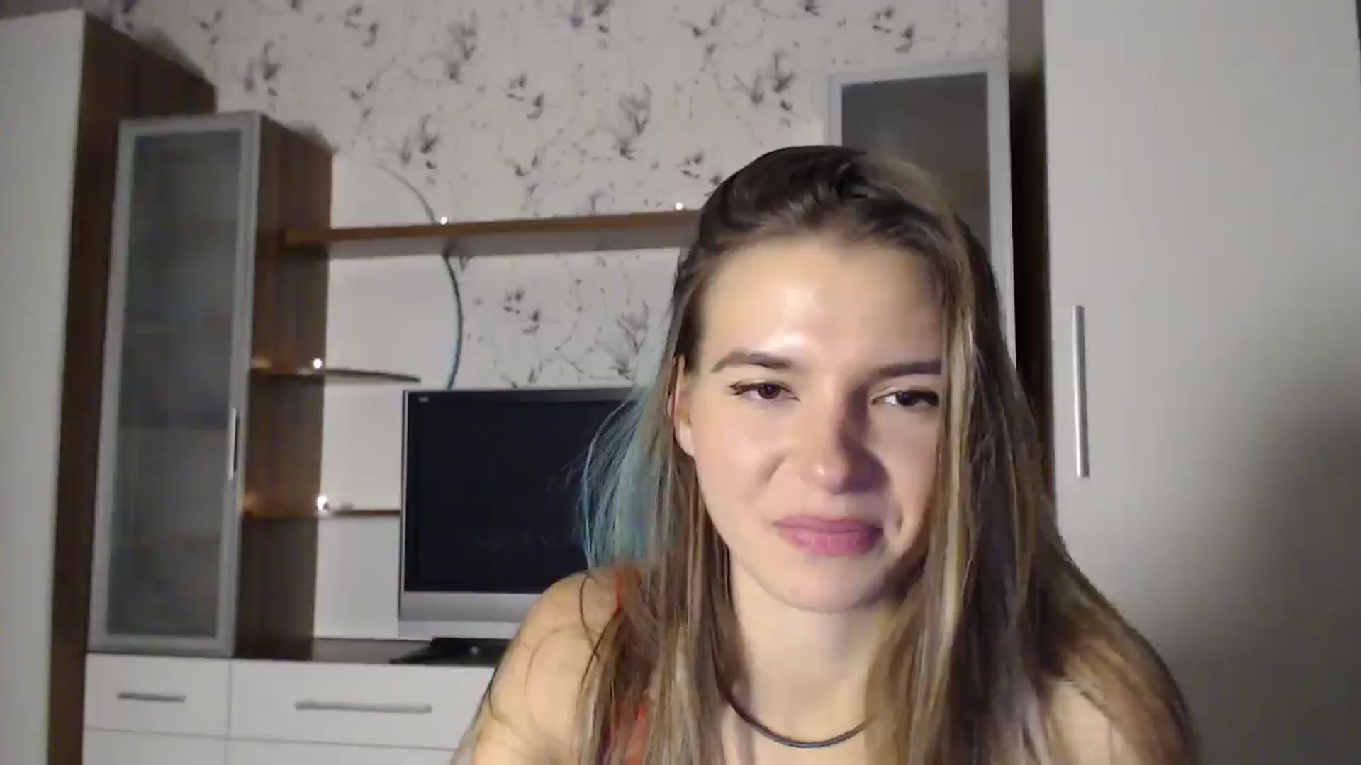 Gallery image thumbnail from Univers's myfreecams stream on, 10/19/2024, 23:15 image 17 of 20