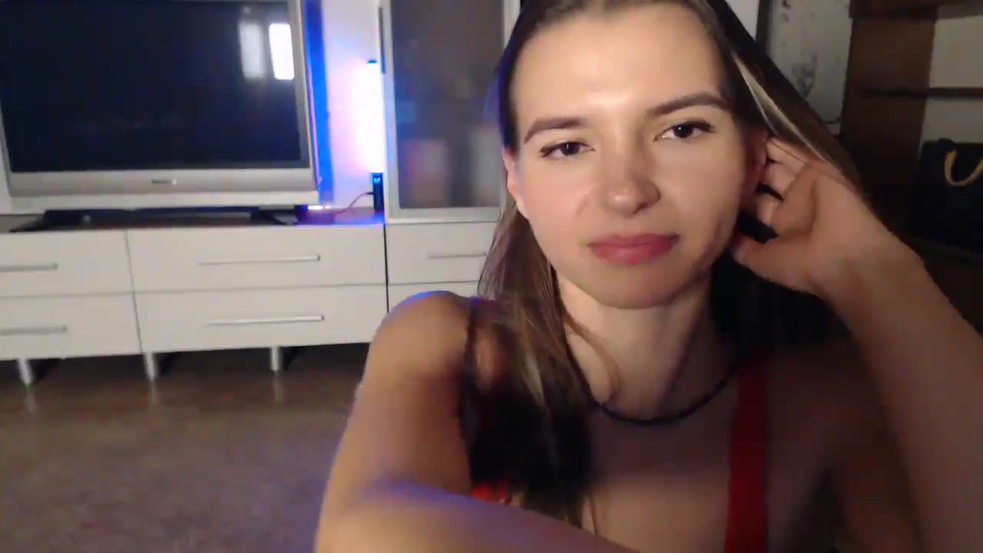 Gallery image thumbnail from Univers's myfreecams stream on, 10/20/2024, 24:06 image 14 of 20