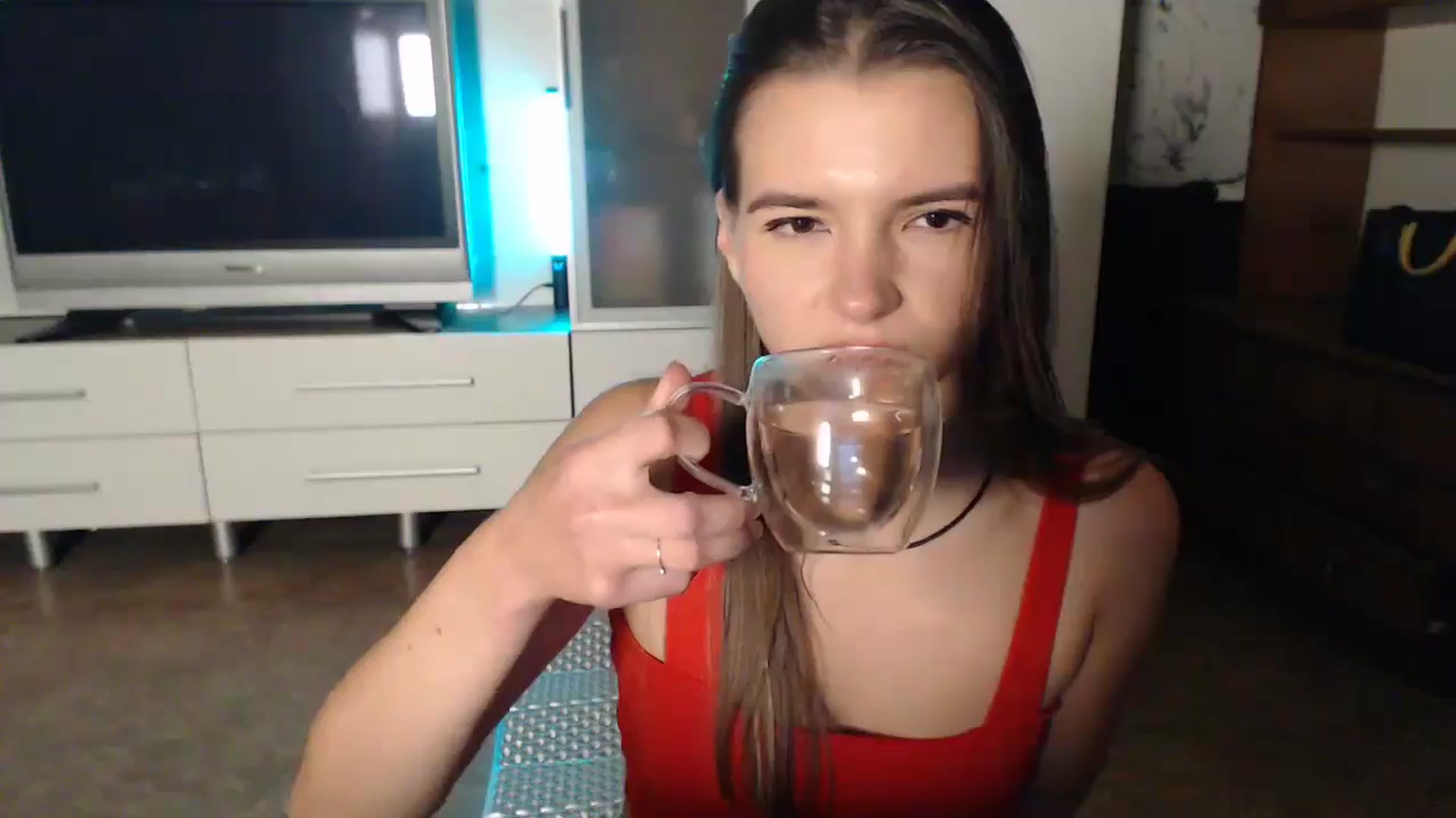 Gallery image thumbnail from Univers's myfreecams stream on, 10/20/2024, 24:06 image 17 of 20