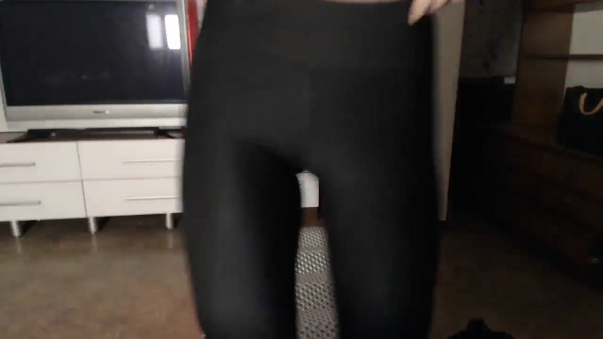 Gallery image thumbnail from Univers's myfreecams stream on, 10/20/2024, 24:06 image 11 of 20