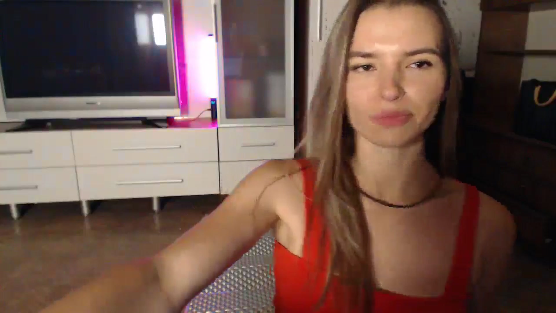 Gallery image thumbnail from Univers's myfreecams stream on, 10/20/2024, 24:06 image 9 of 20
