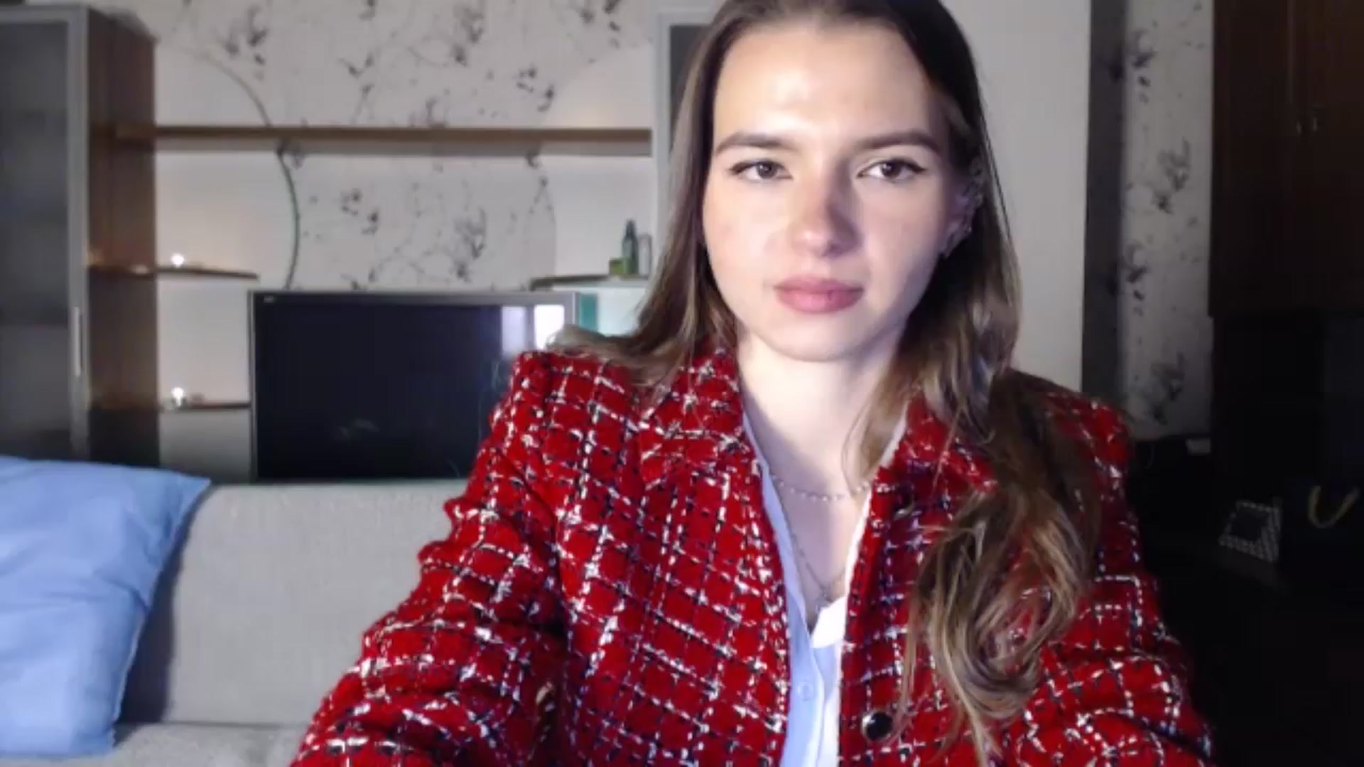 Gallery image thumbnail from Univers's myfreecams stream on, 10/21/2024, 22:13 image 1 of 20