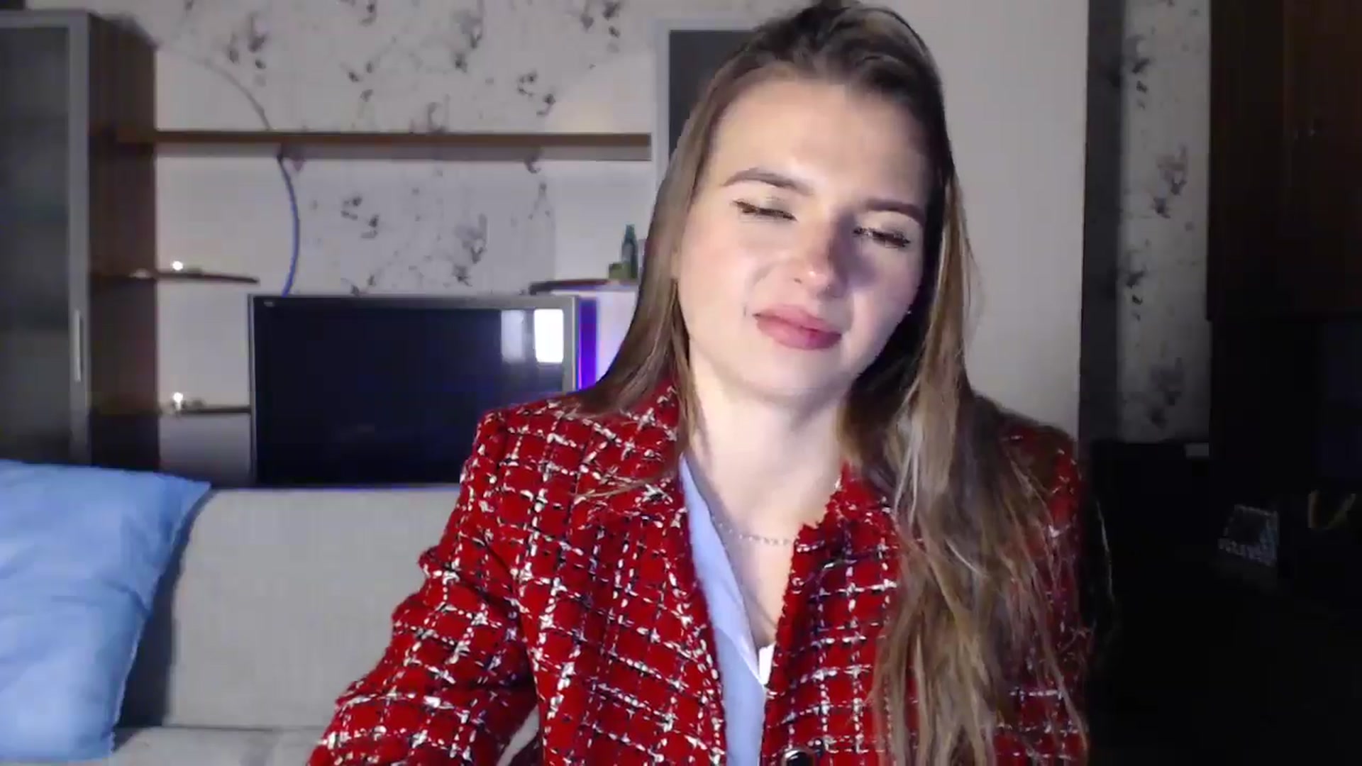 Gallery image thumbnail from Univers's myfreecams stream on, 10/21/2024, 22:13 image 8 of 20