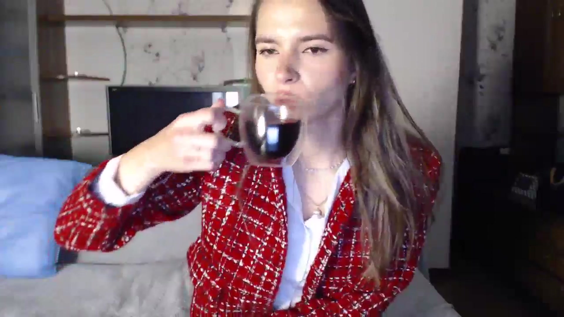 Gallery image thumbnail from Univers's myfreecams stream on, 10/21/2024, 22:13 image 20 of 20