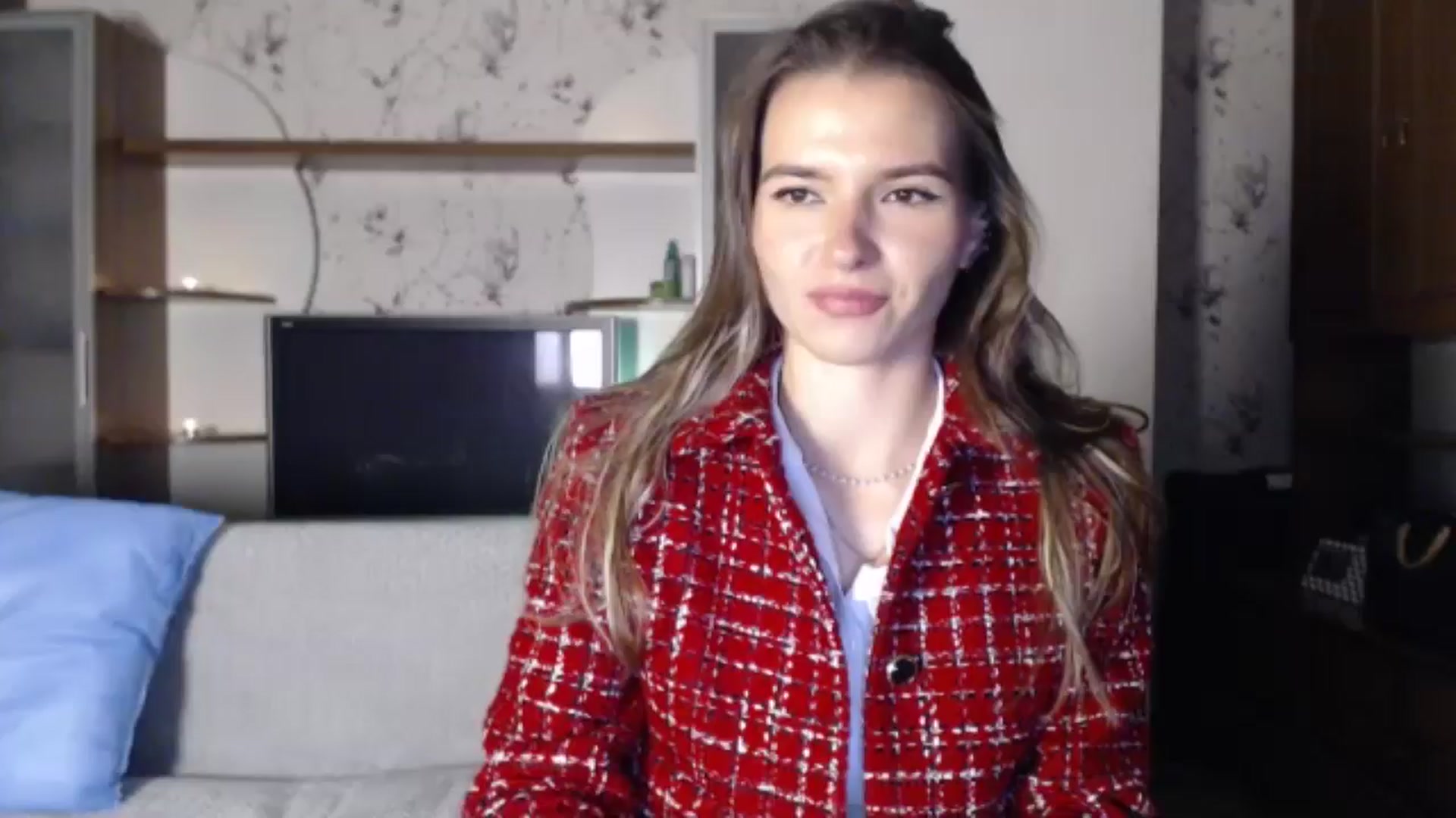 Gallery image thumbnail from Univers's myfreecams stream on, 10/21/2024, 22:13 image 2 of 20