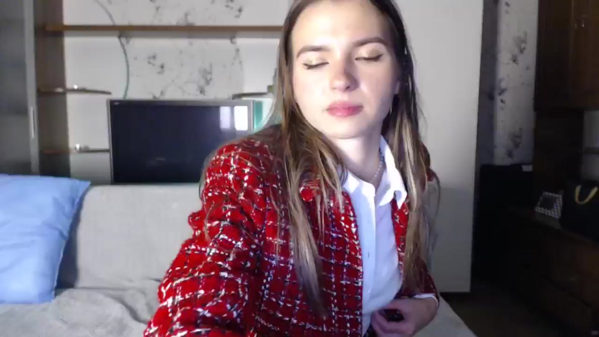 Gallery image thumbnail from Univers's myfreecams stream on, 10/21/2024, 23:30 image 7 of 20