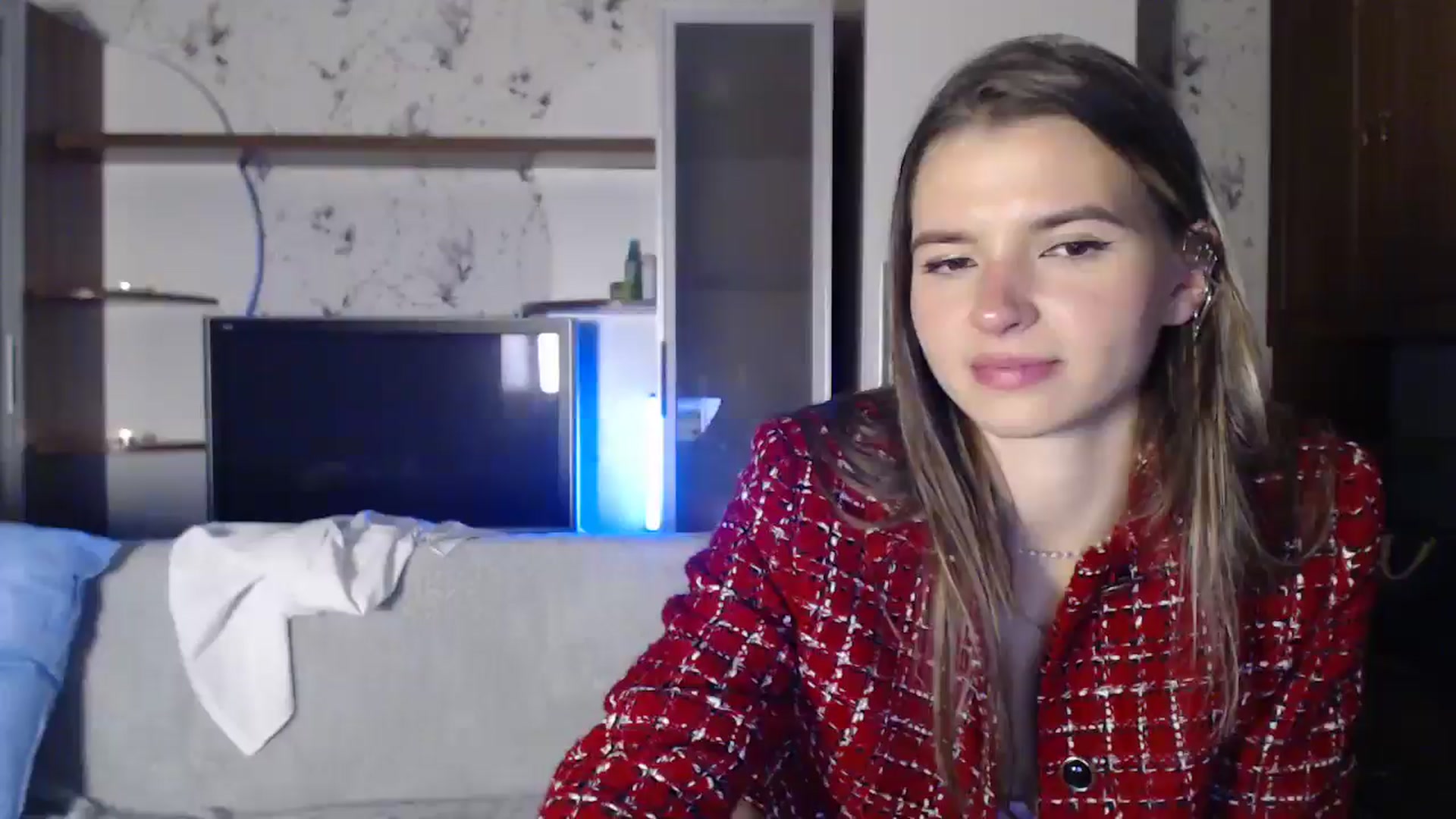Gallery image thumbnail from Univers's myfreecams stream on, 10/22/2024, 01:33 image 14 of 20