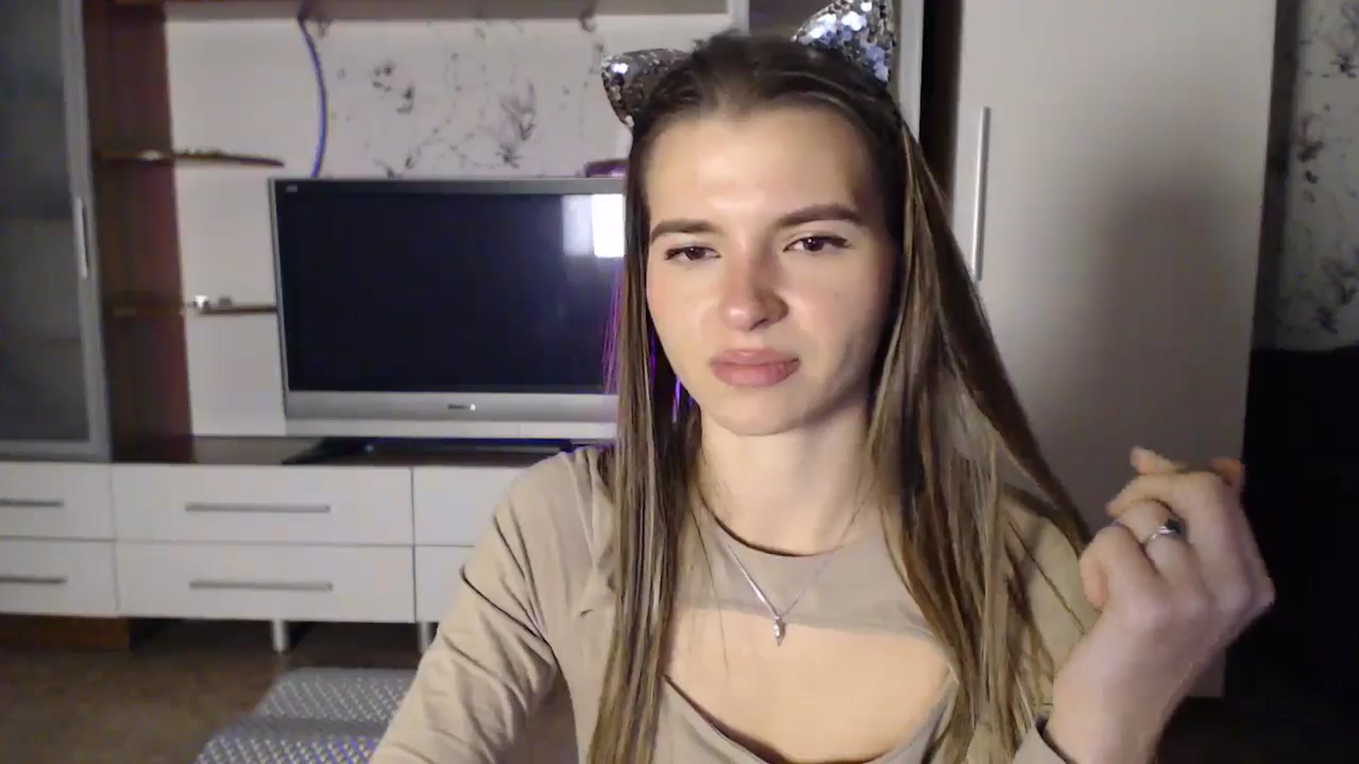 Gallery image thumbnail from Univers's myfreecams stream on, 10/24/2024, 23:04 image 17 of 20