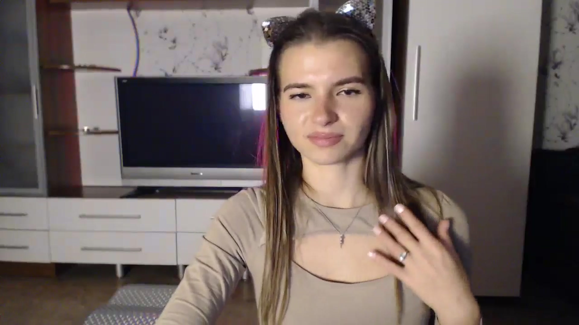 Gallery image thumbnail from Univers's myfreecams stream on, 10/24/2024, 23:04 image 12 of 20