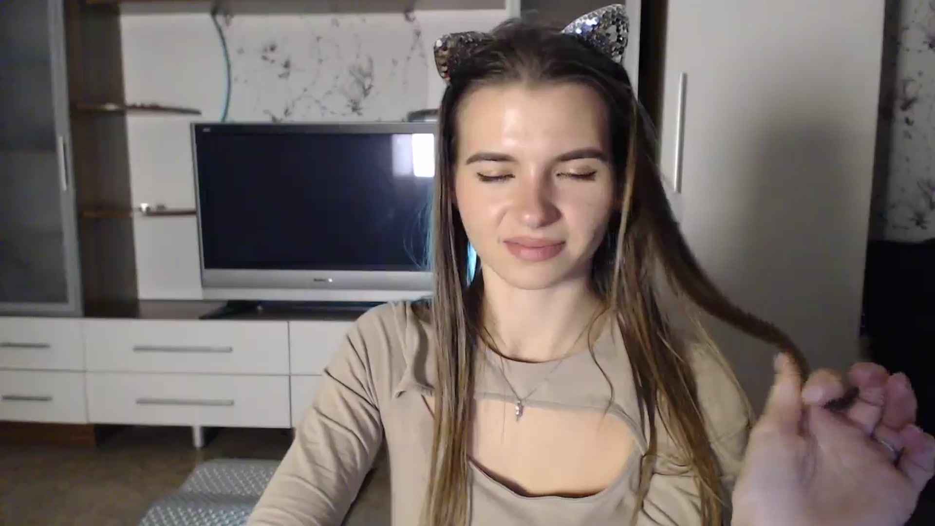 Gallery image thumbnail from Univers's myfreecams stream on, 10/24/2024, 23:04 image 16 of 20