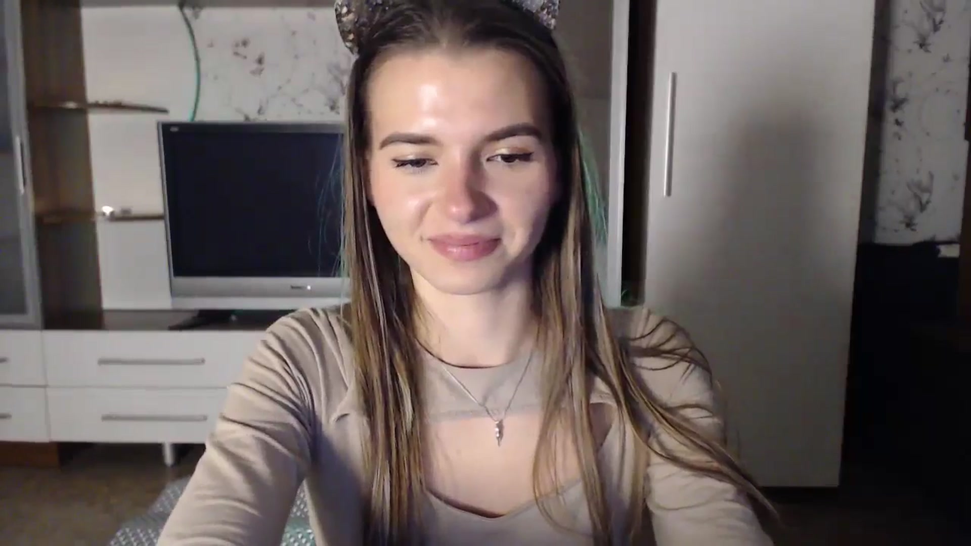 Gallery image thumbnail from Univers's myfreecams stream on, 10/24/2024, 23:04 image 2 of 20