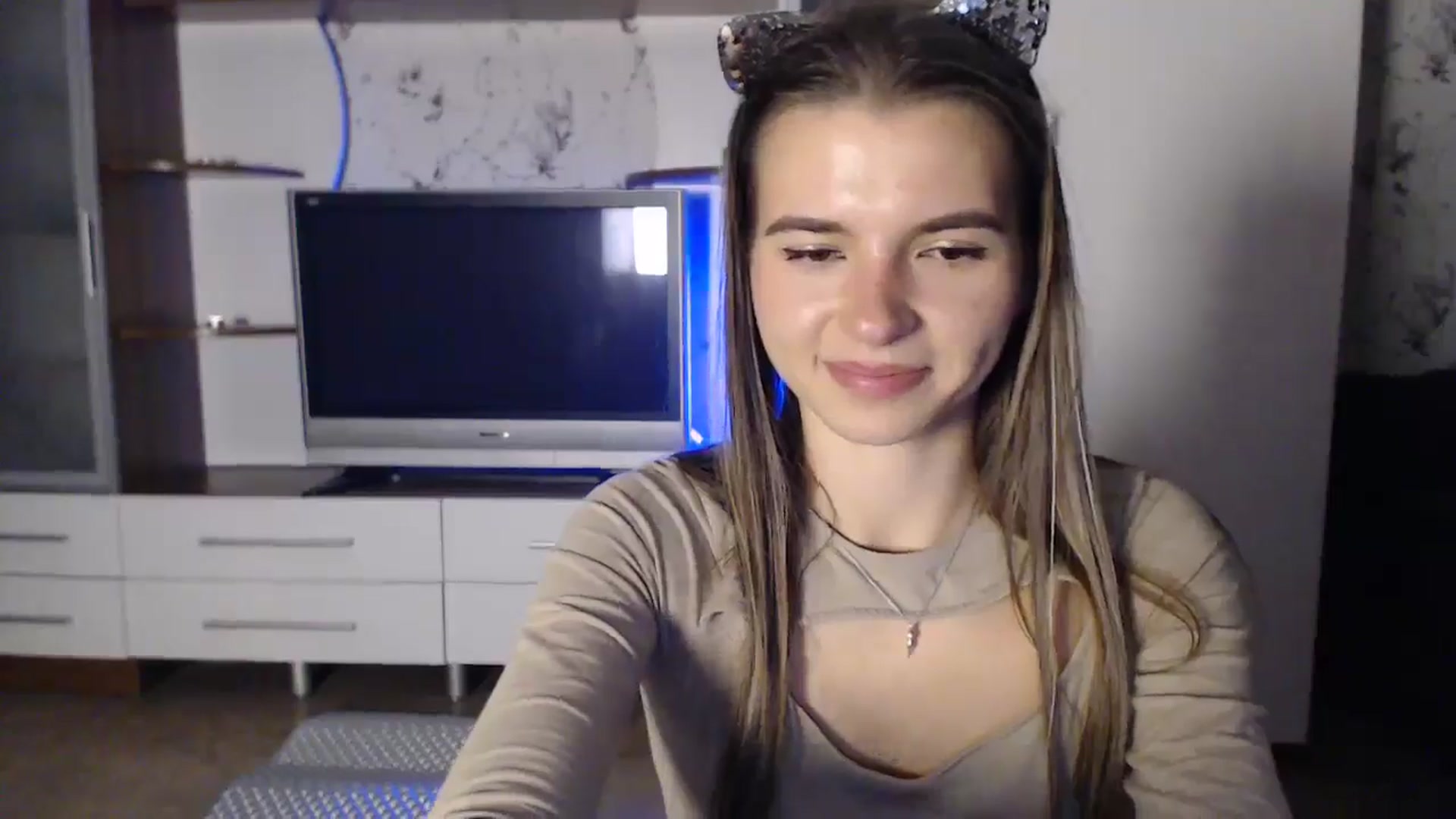 Gallery image thumbnail from Univers's myfreecams stream on, 10/24/2024, 23:04 image 14 of 20