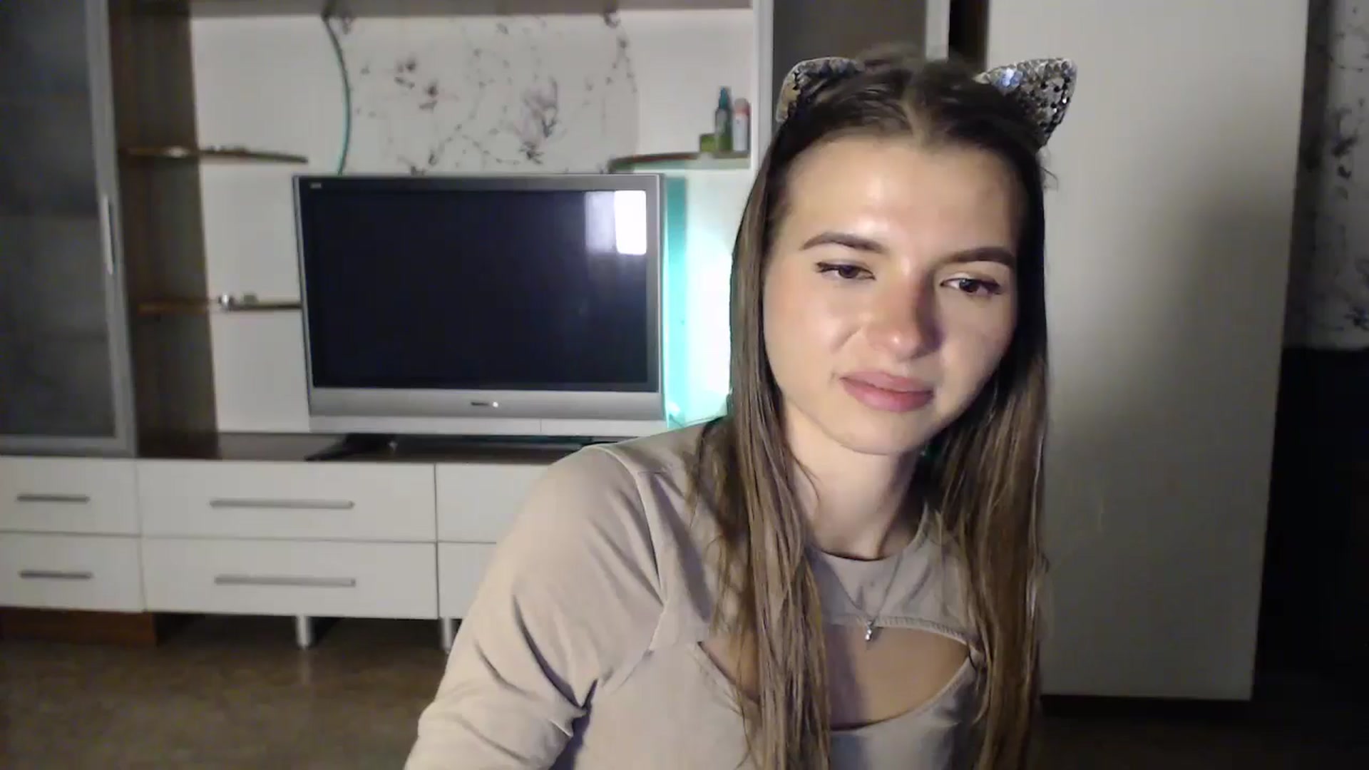 Gallery image thumbnail from Univers's myfreecams stream on, 10/25/2024, 24:12 image 18 of 20