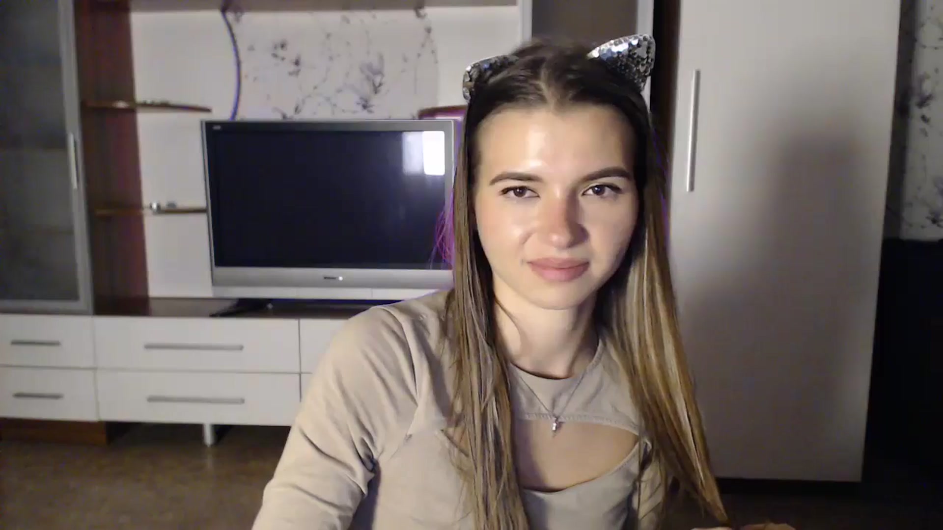 Gallery image thumbnail from Univers's myfreecams stream on, 10/25/2024, 24:12 image 20 of 20
