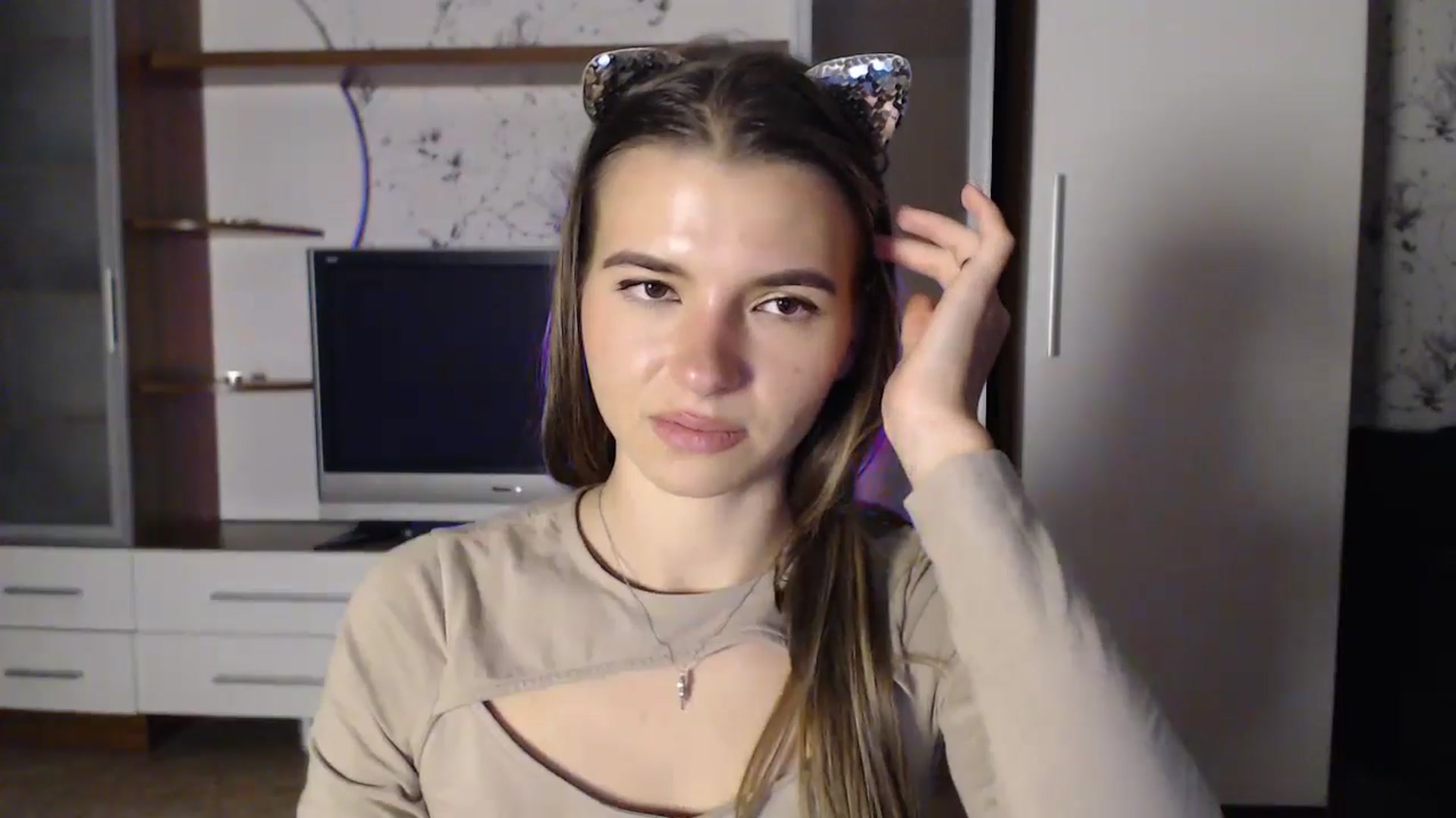 Gallery image thumbnail from Univers's myfreecams stream on, 10/25/2024, 24:12 image 4 of 20