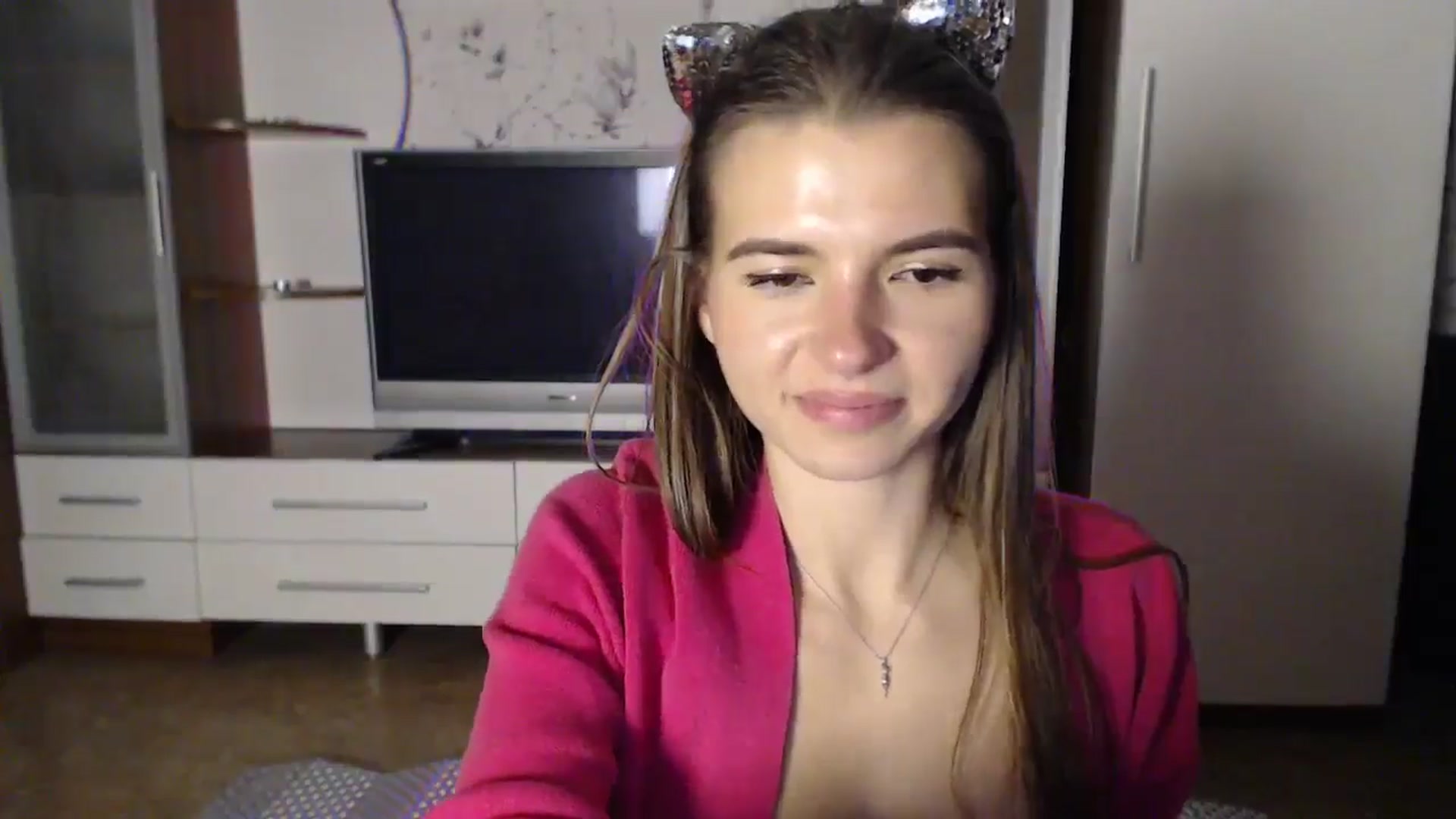 Gallery image thumbnail from Univers's myfreecams stream on, 10/25/2024, 01:35 image 8 of 20