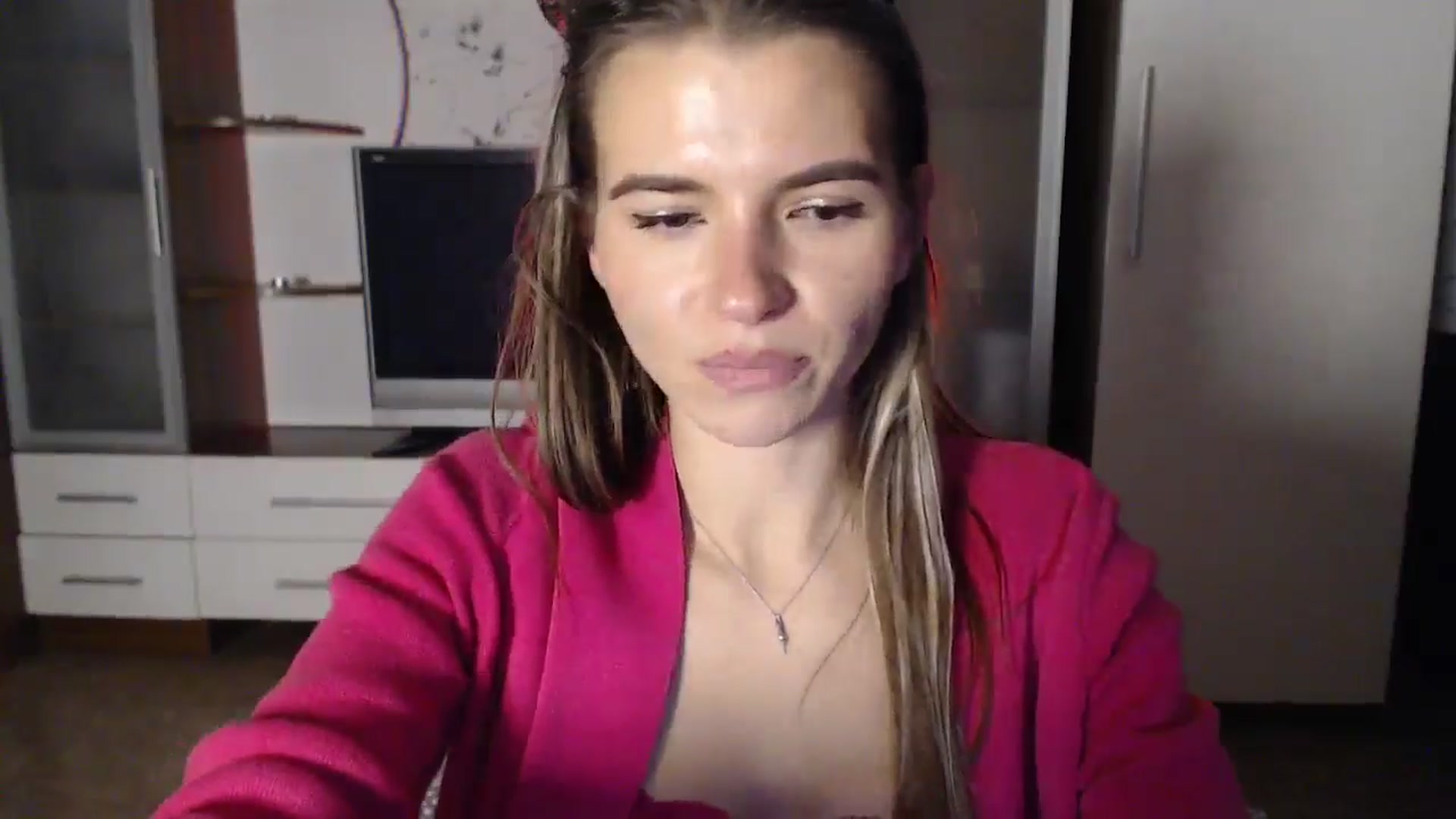 Gallery image thumbnail from Univers's myfreecams stream on, 10/25/2024, 01:35 image 7 of 20