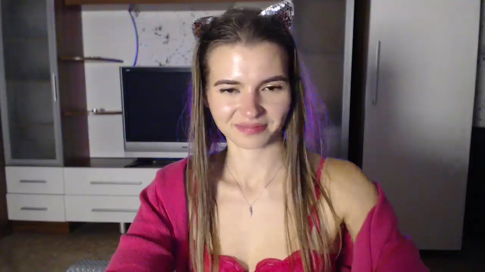 Gallery image thumbnail from Univers's myfreecams stream on, 10/25/2024, 01:35 image 15 of 20