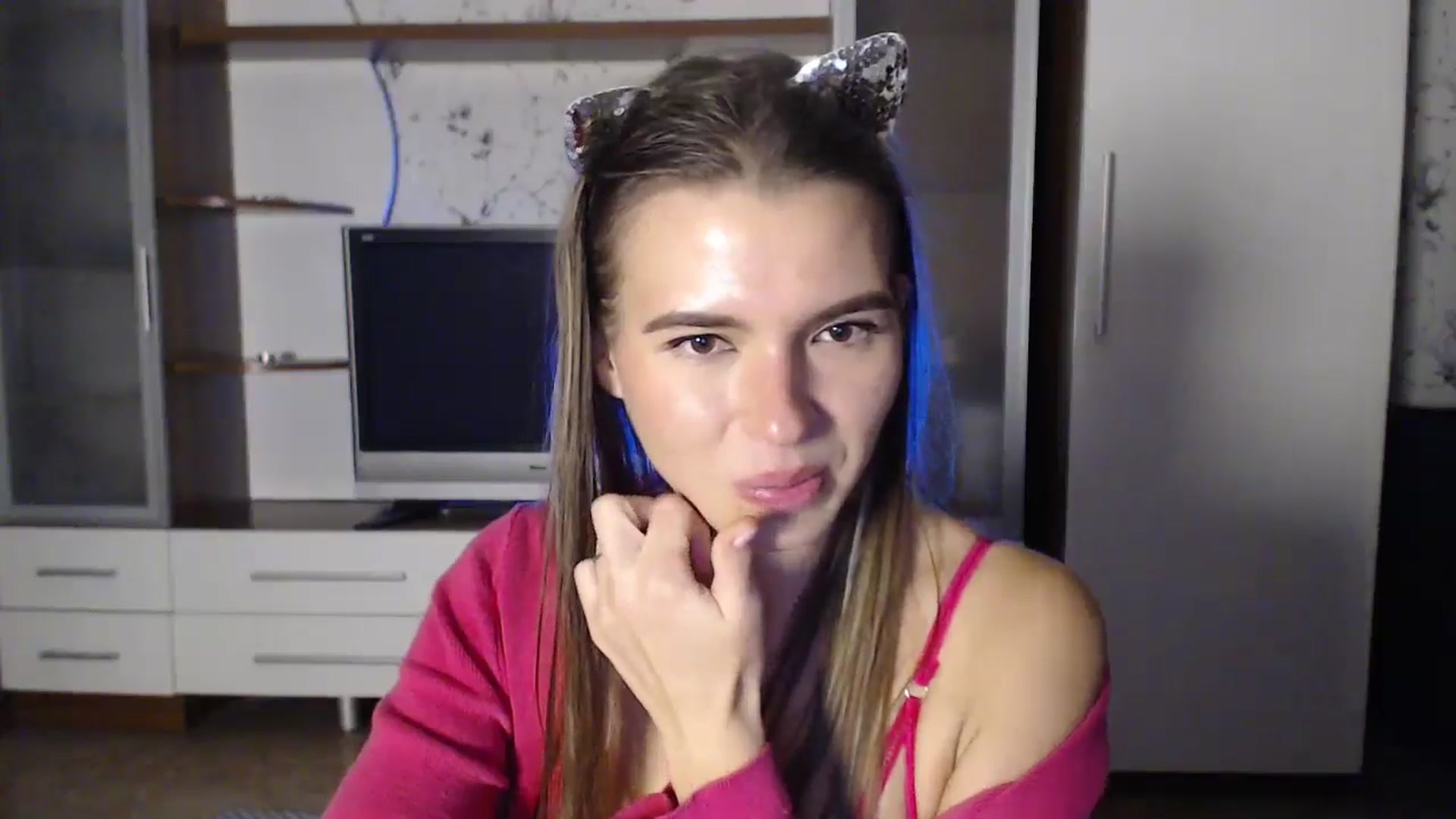 Gallery image thumbnail from Univers's myfreecams stream on, 10/25/2024, 01:35 image 16 of 20