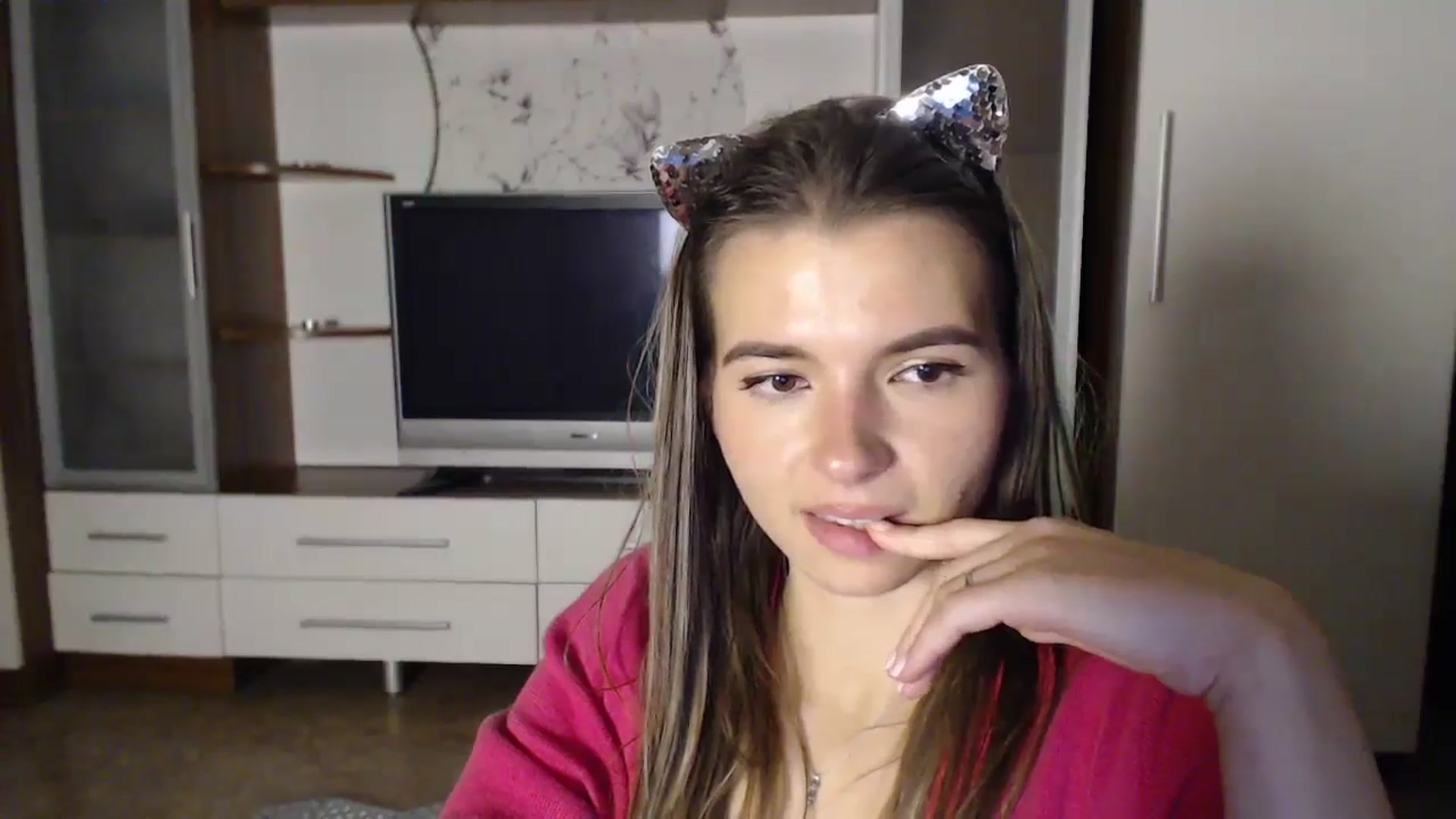 Gallery image thumbnail from Univers's myfreecams stream on, 10/25/2024, 01:35 image 11 of 20