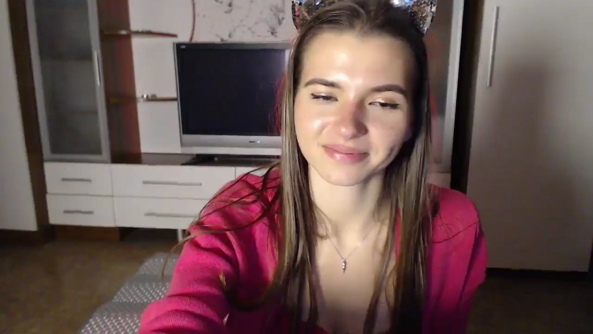 Gallery image thumbnail from Univers's myfreecams stream on, 10/25/2024, 03:35 image 5 of 20