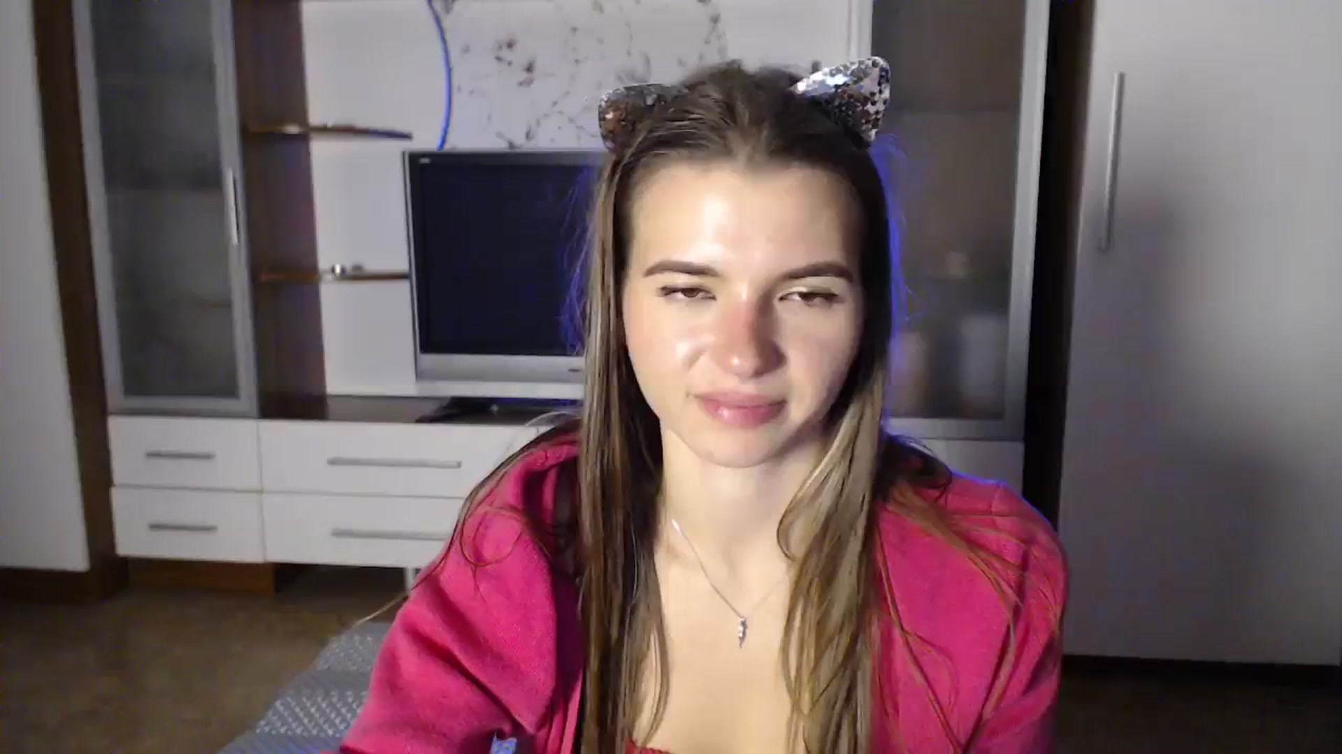 Gallery image thumbnail from Univers's myfreecams stream on, 10/25/2024, 03:35 image 1 of 20