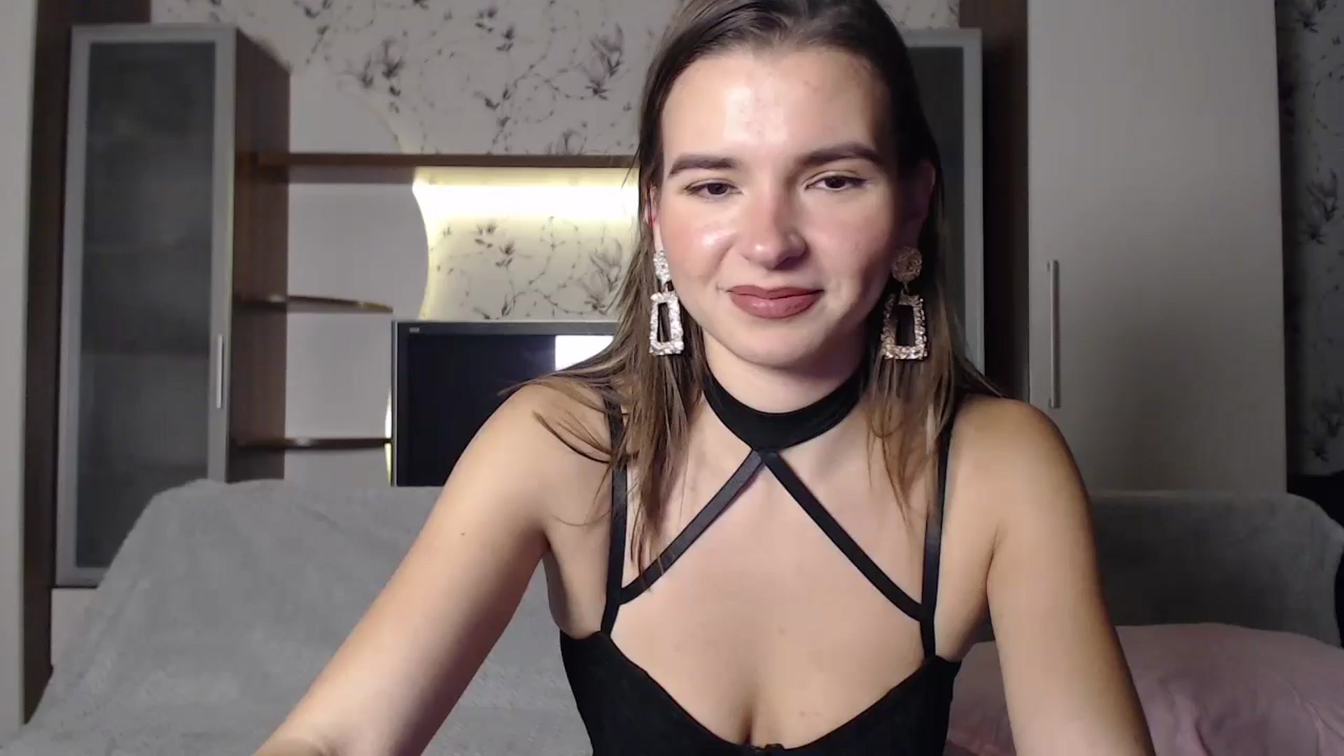 Gallery image thumbnail from Univers's myfreecams stream on, 12/01/2024, 23:58 image 1 of 20