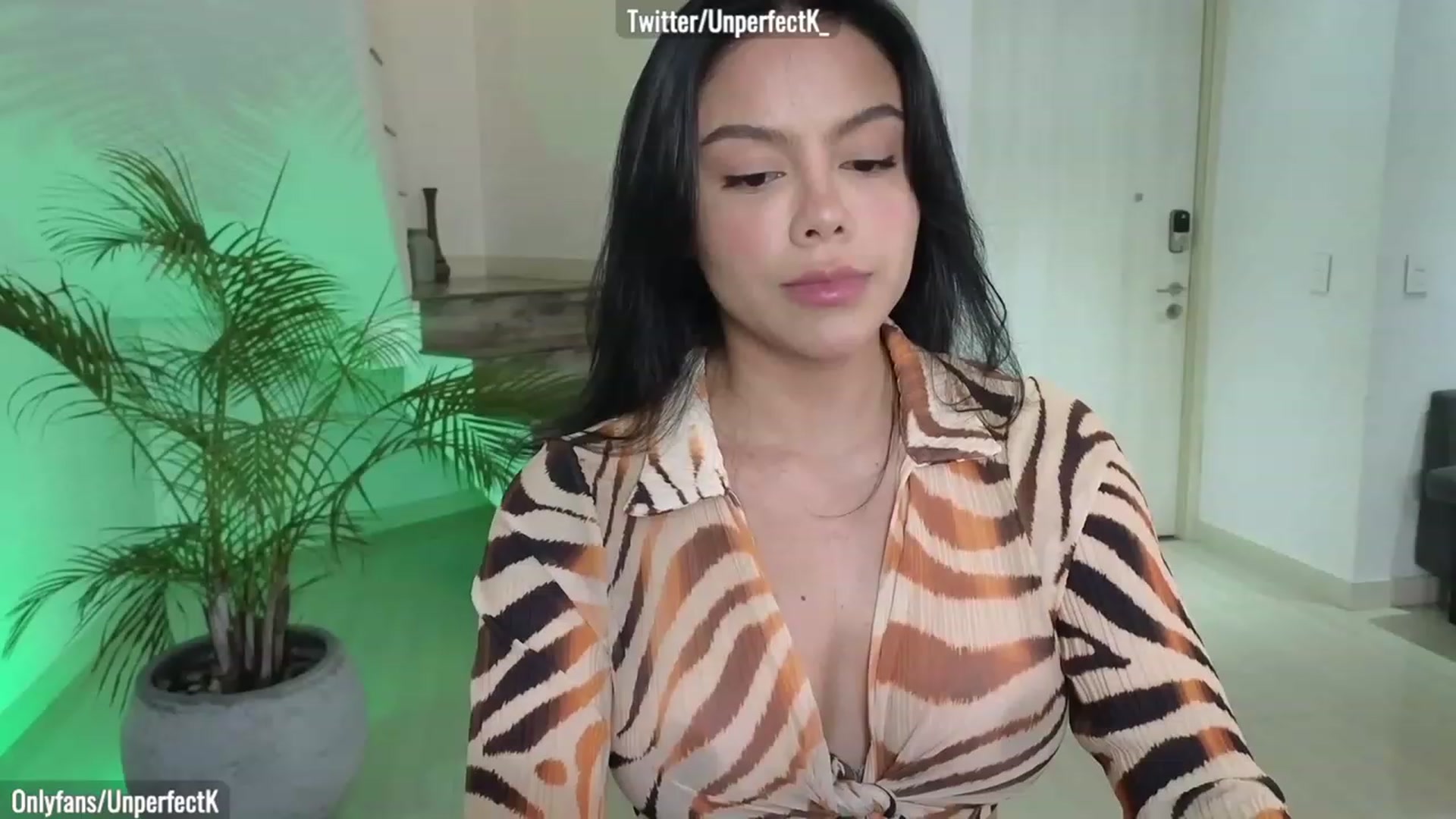 Gallery image thumbnail from UnperfectK's myfreecams stream on, 04/05/2023, 03:39 image 1 of 20