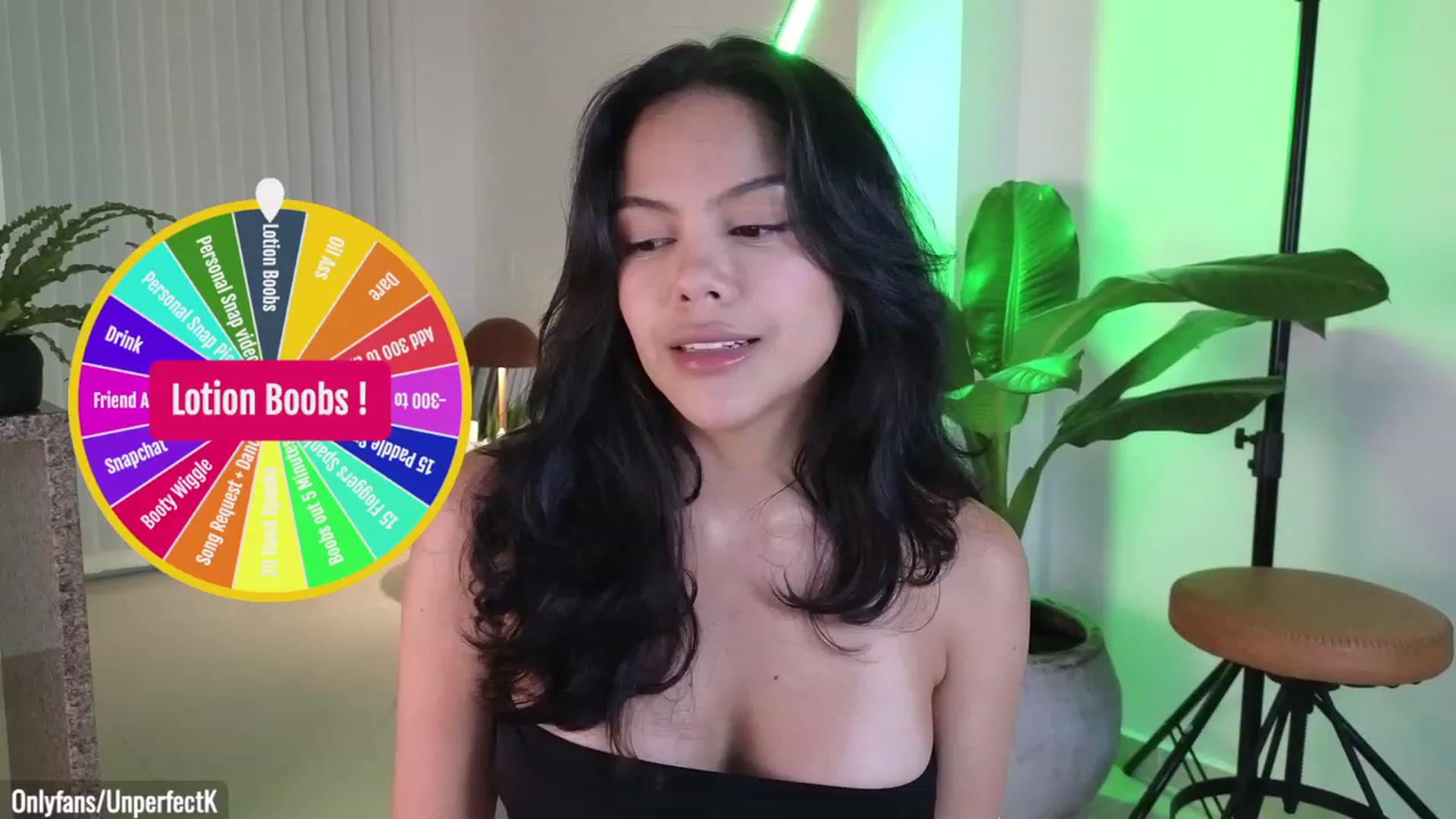 Gallery image thumbnail from UnperfectK's myfreecams stream on, 01/12/2024, 23:34 image 20 of 20