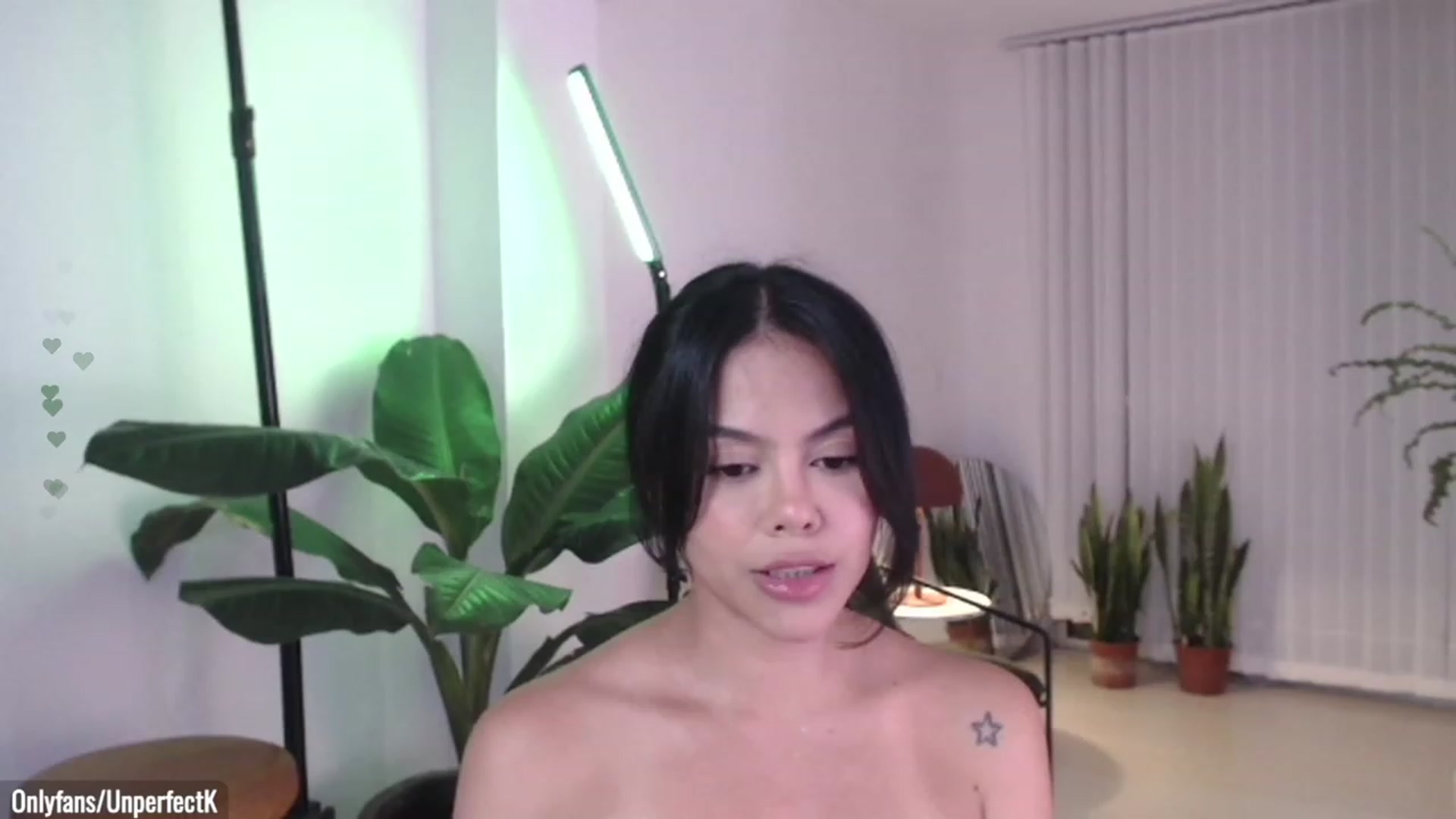 Gallery image thumbnail from UnperfectK's myfreecams stream on, 01/31/2024, 24:20 image 1 of 20