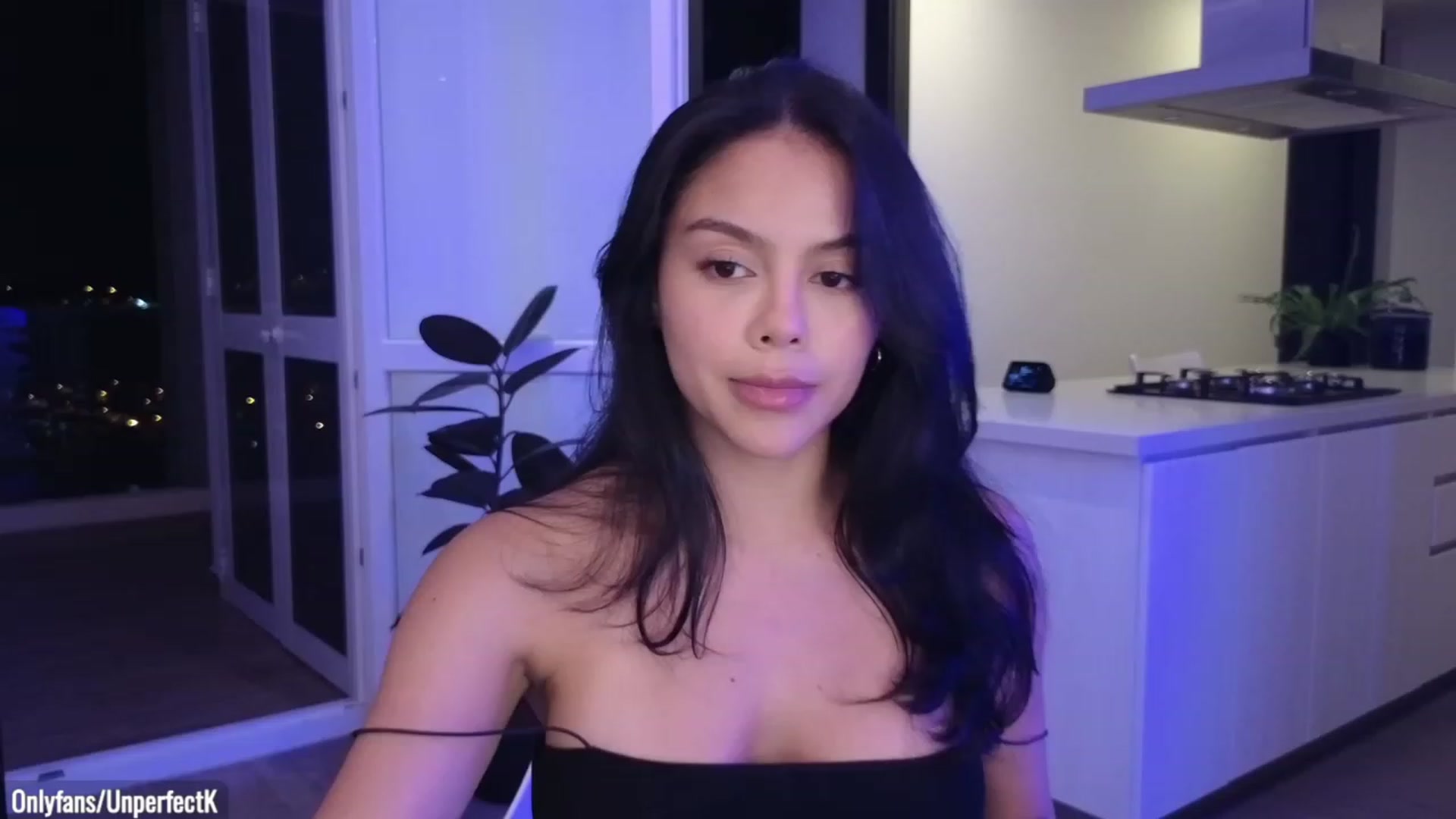 Gallery image thumbnail from UnperfectK's myfreecams stream on, 03/02/2024, 01:25 image 11 of 20