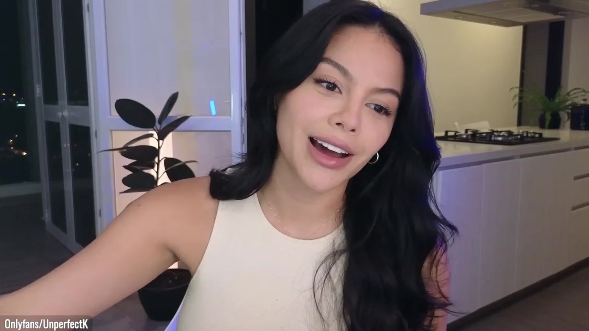 Gallery image thumbnail from UnperfectK's myfreecams stream on, 03/06/2024, 24:59 image 18 of 20