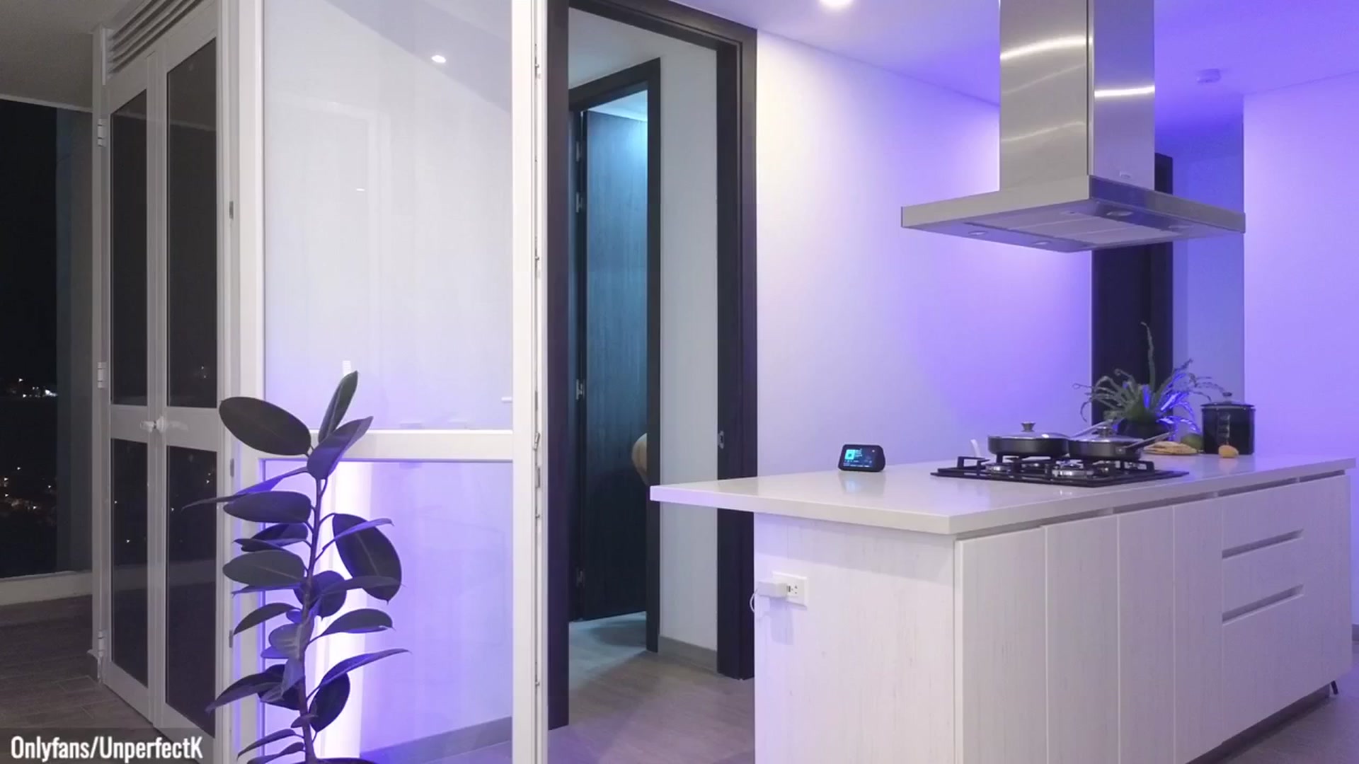 Gallery image thumbnail from UnperfectK's myfreecams stream on, 03/13/2024, 01:56 image 1 of 20