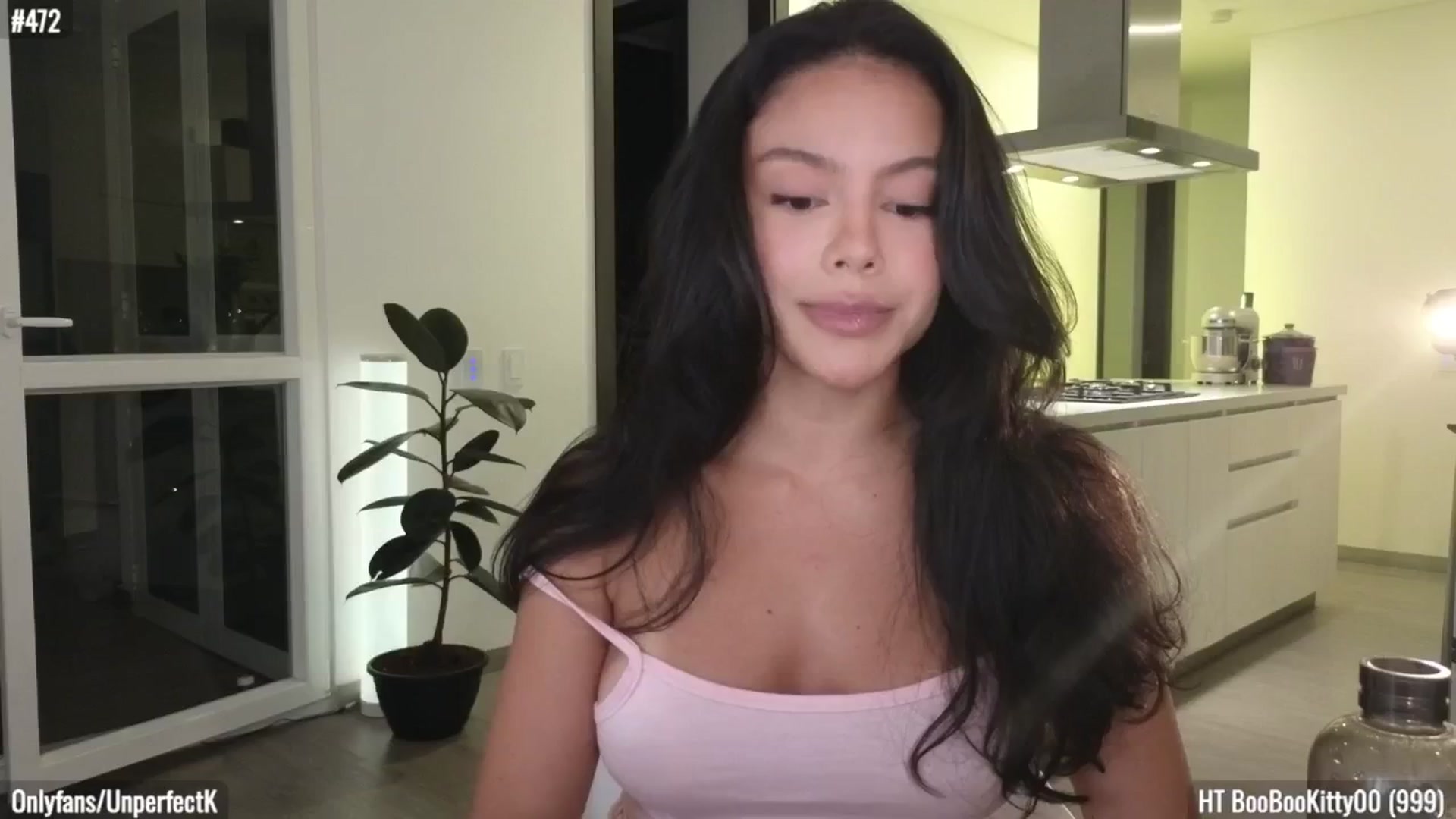Gallery image thumbnail from UnperfectK's myfreecams stream on, 10/01/2024, 03:47 image 5 of 20