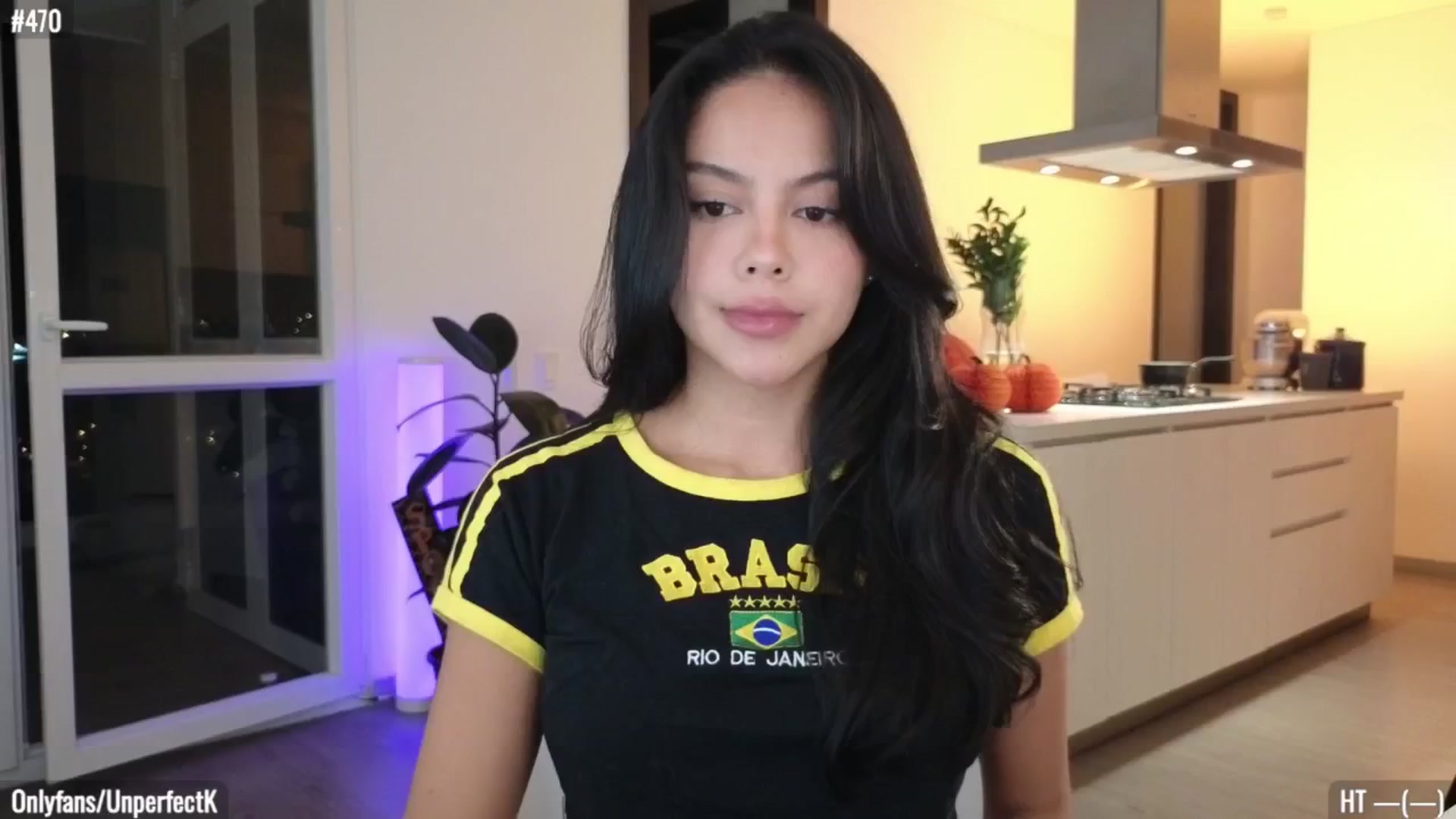Gallery image thumbnail from UnperfectK's myfreecams stream on, 10/18/2024, 01:33 image 2 of 20