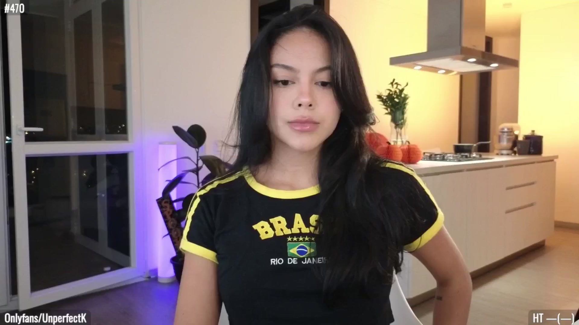 Gallery image thumbnail from UnperfectK's myfreecams stream on, 10/18/2024, 01:33 image 5 of 20