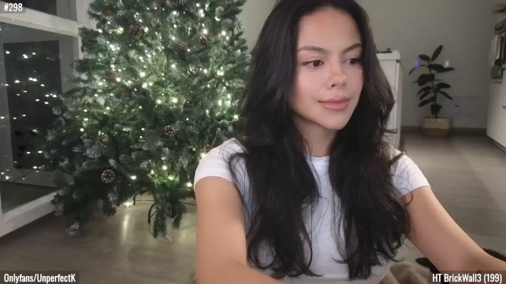 Gallery image thumbnail from UnperfectK's myfreecams stream on, 12/18/2024, 02:50 image 16 of 20