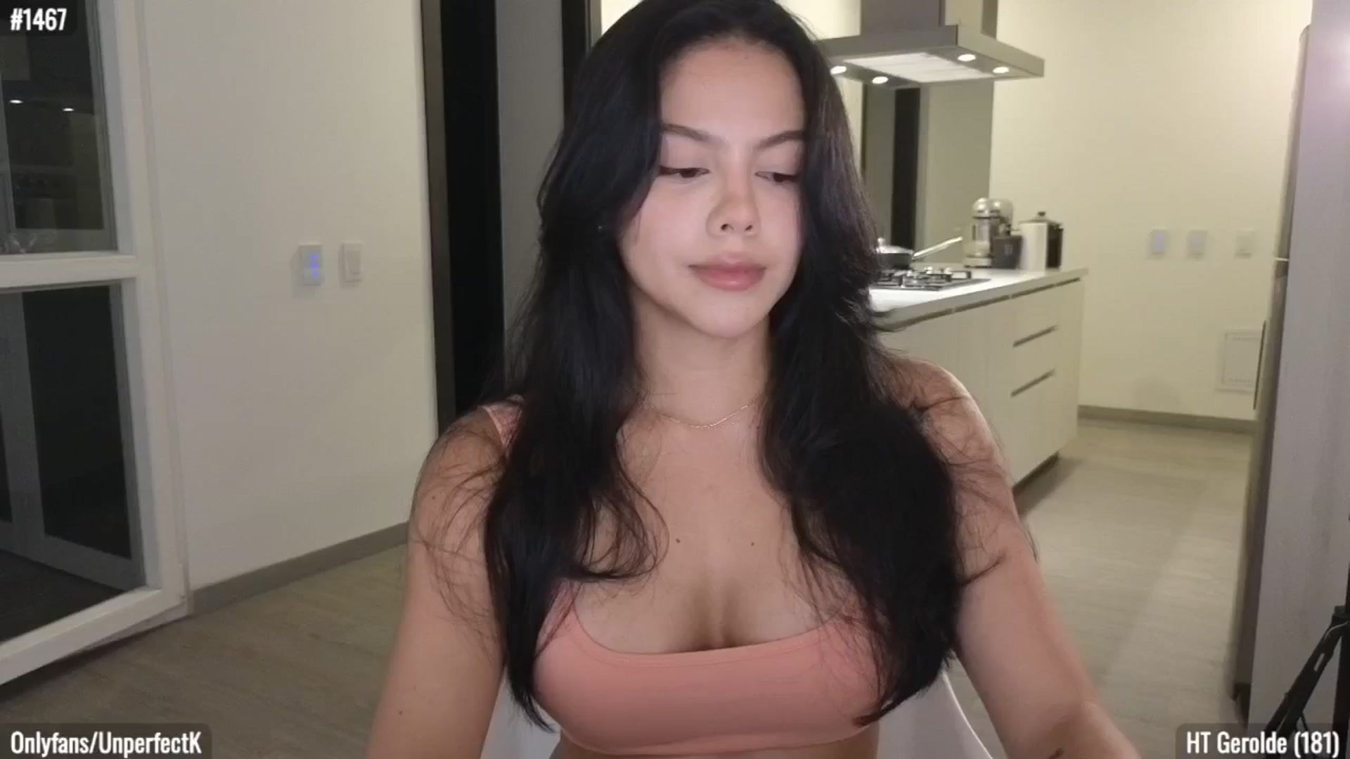 Gallery image thumbnail from UnperfectK's myfreecams stream on, 01/21/2025, 24:08 image 11 of 20