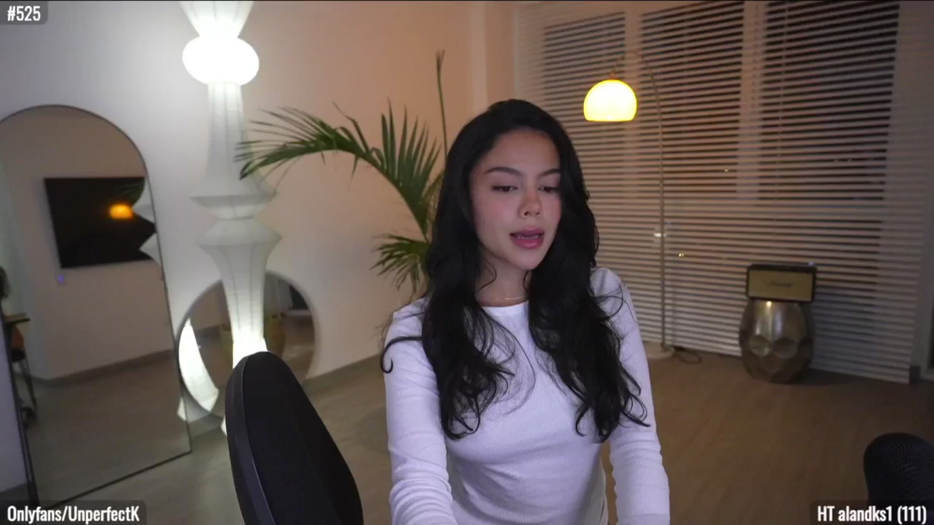 Gallery image thumbnail from UnperfectK's myfreecams stream on, 06/15/2025, 02:08 image 10 of 20