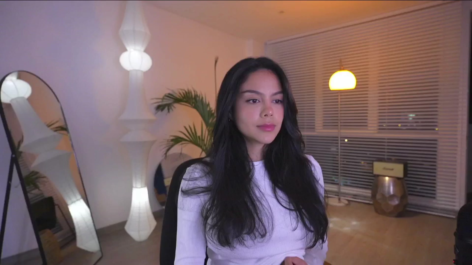 Gallery image thumbnail from UnperfectK's myfreecams stream on, 08/08/2025, 02:49 image 18 of 20
