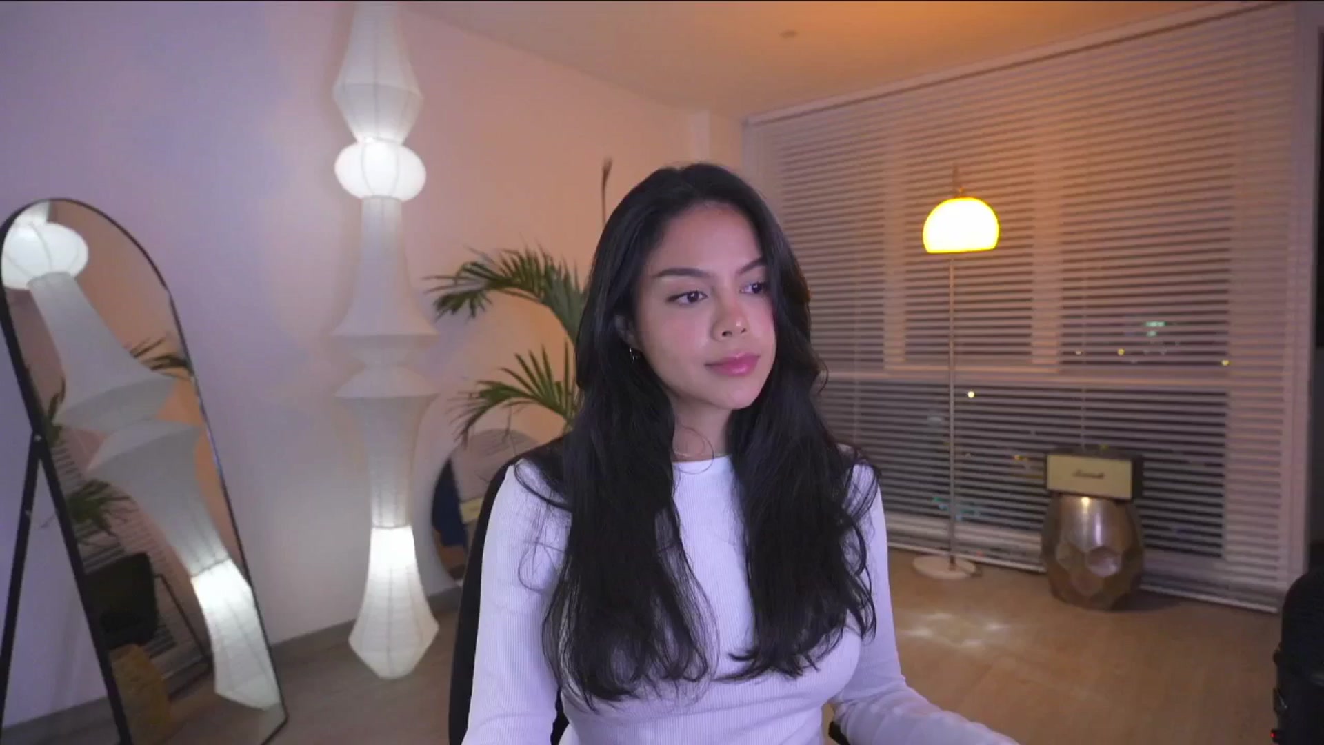 Gallery image thumbnail from UnperfectK's myfreecams stream on, 08/08/2025, 02:49 image 14 of 20