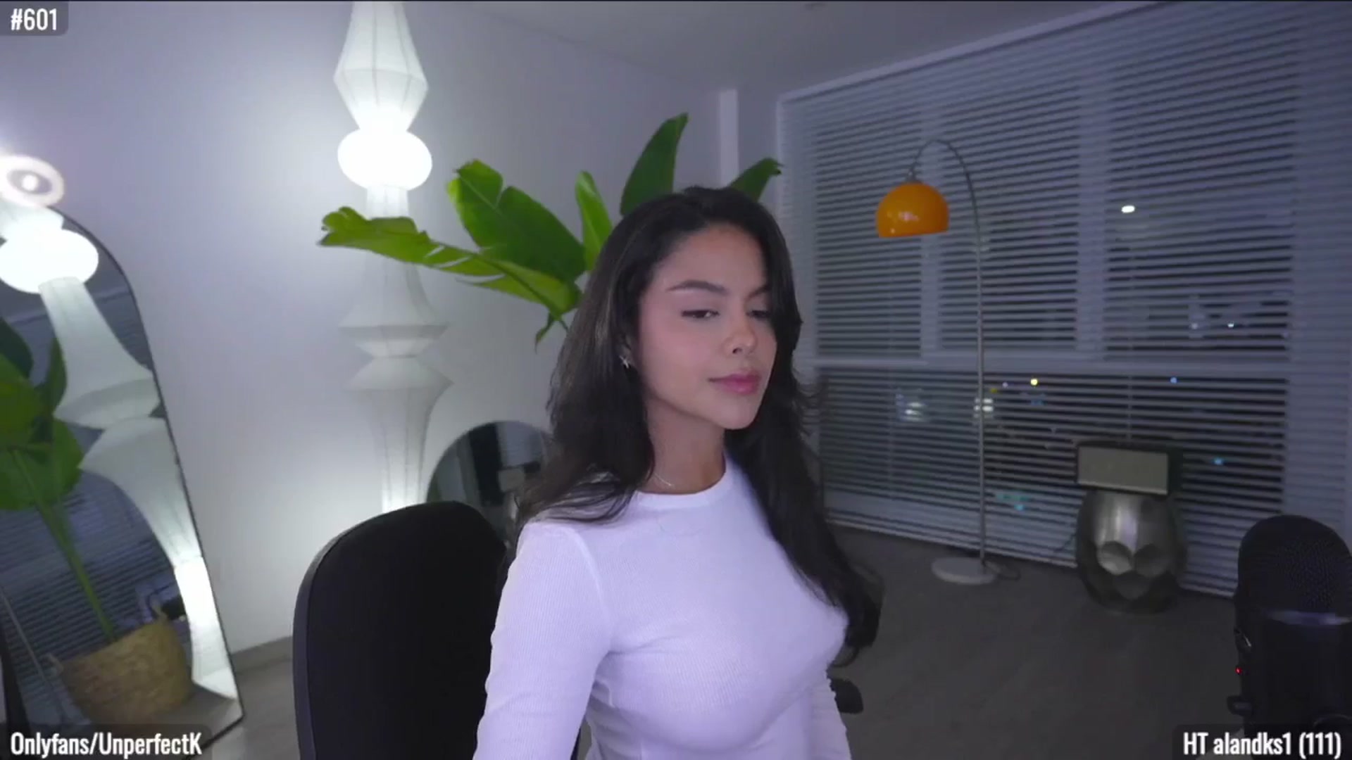 Gallery image thumbnail from UnperfectK's myfreecams stream on, 09/10/2025, 03:29 image 5 of 20