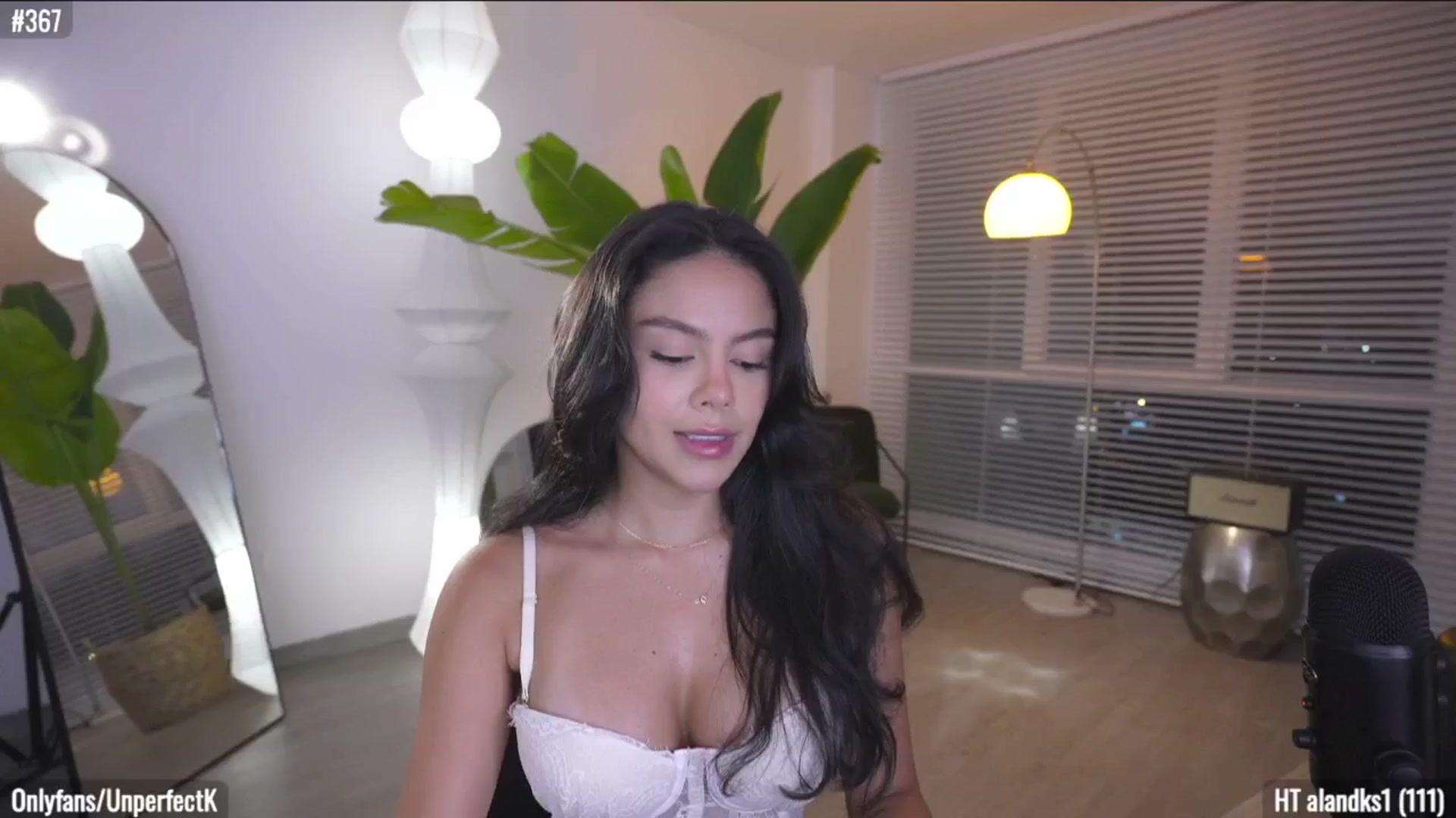 Gallery image thumbnail from UnperfectK's myfreecams stream on, 09/11/2025, 03:43 image 6 of 20