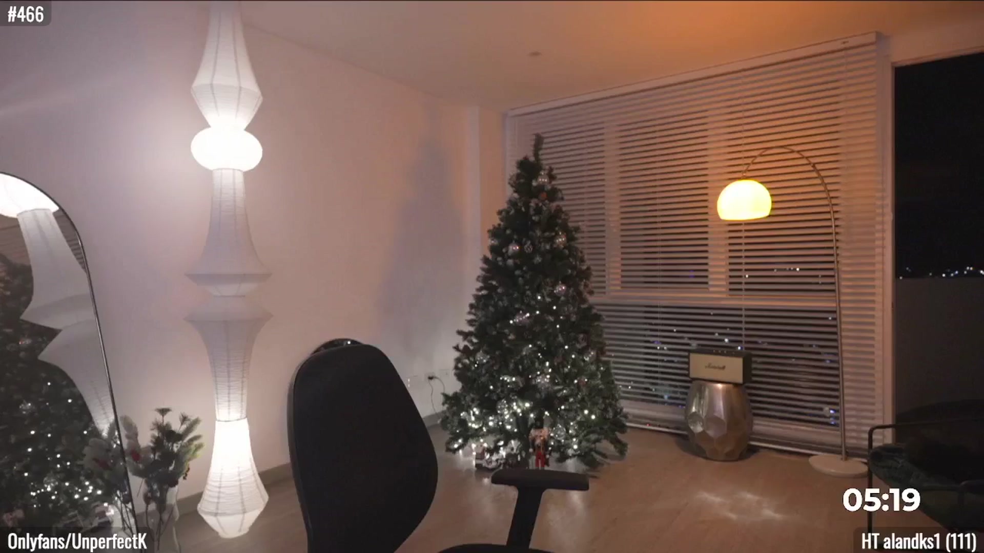 Gallery image thumbnail from UnperfectK's myfreecams stream on, 12/03/2025, 01:47 image 18 of 20