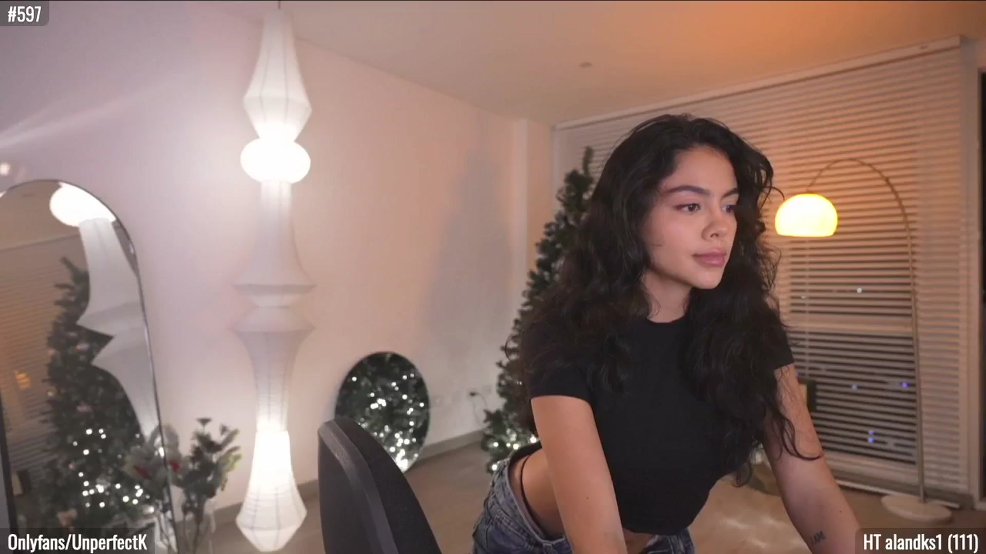 Gallery image thumbnail from UnperfectK's myfreecams stream on, 12/05/2025, 01:56 image 13 of 20